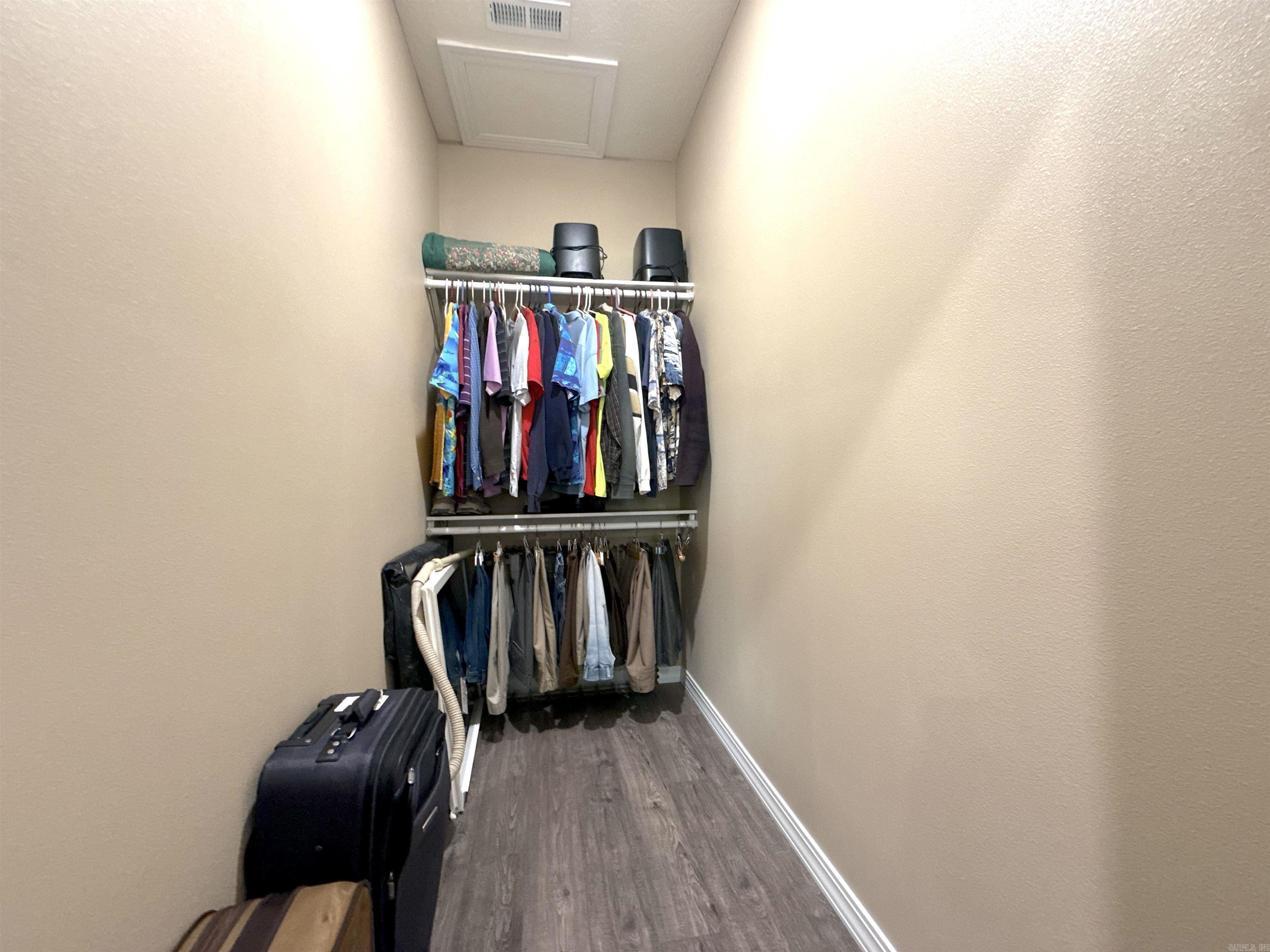 RIVERSIDE RIDGE ESTATES - Residential