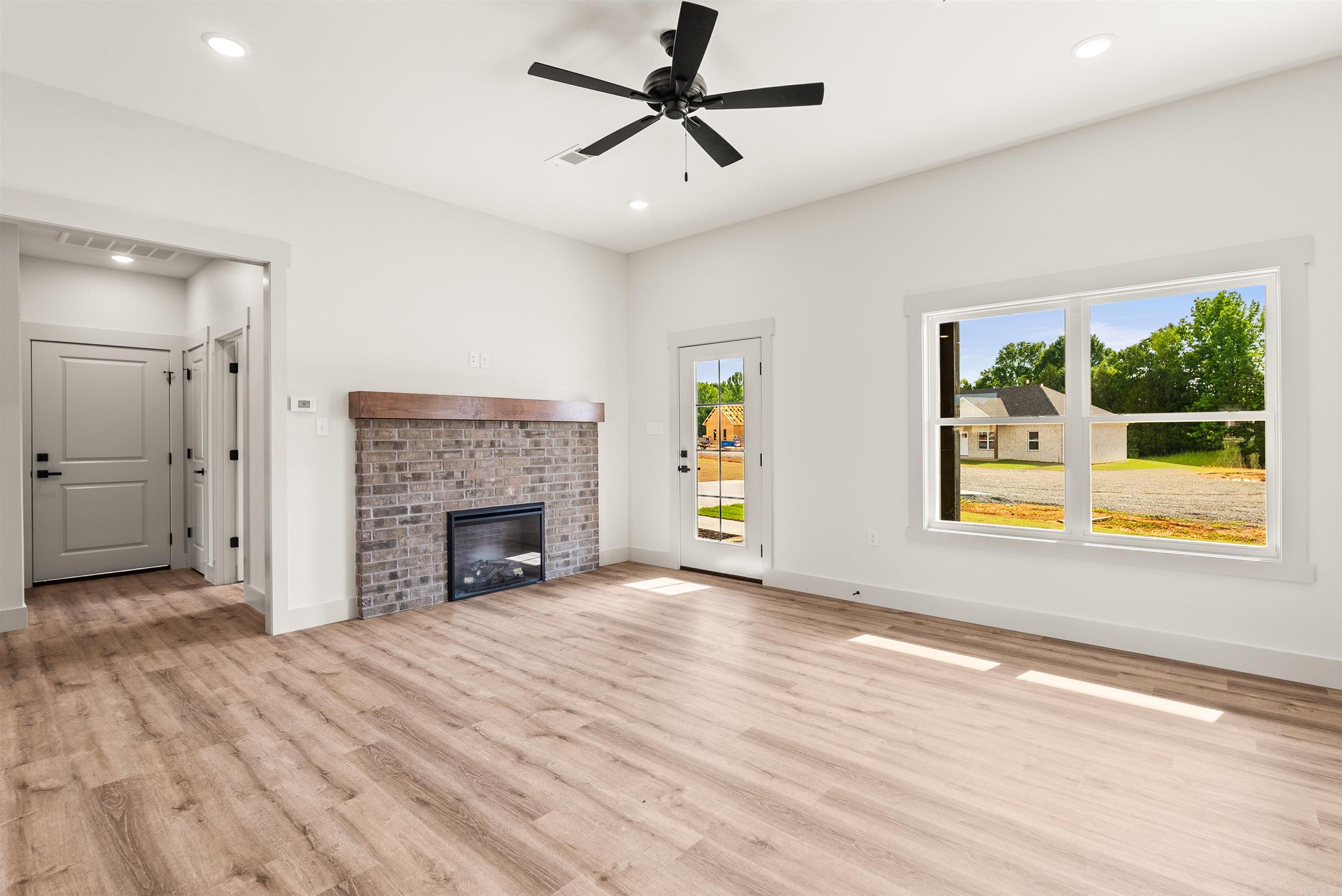 T.R. CREEKSIDE SUBDIVISION - Residential