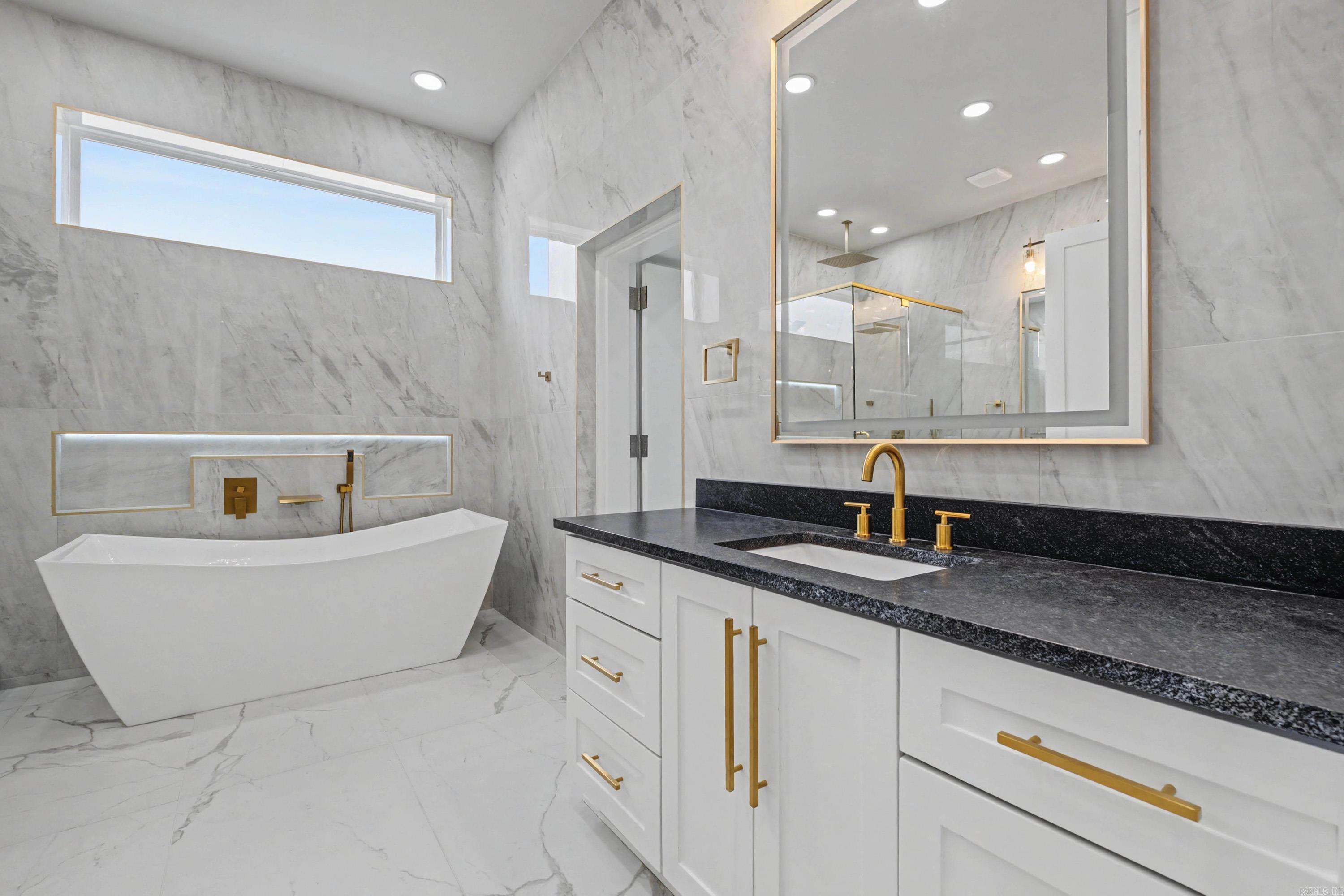 OAK GLEN SUB  - LITTLE ROCK - Residential Lease