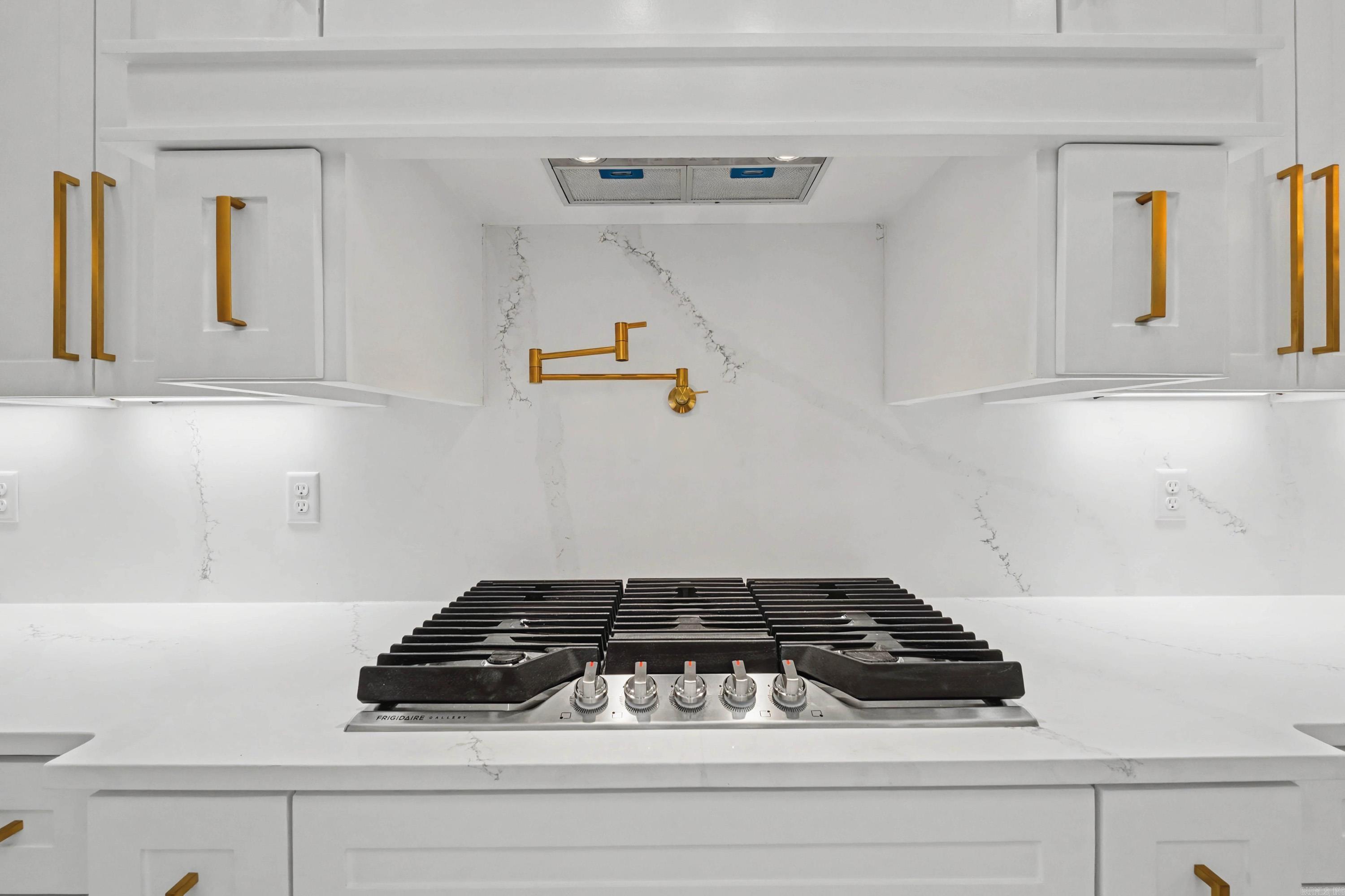 OAK GLEN SUB  - LITTLE ROCK - Residential Lease