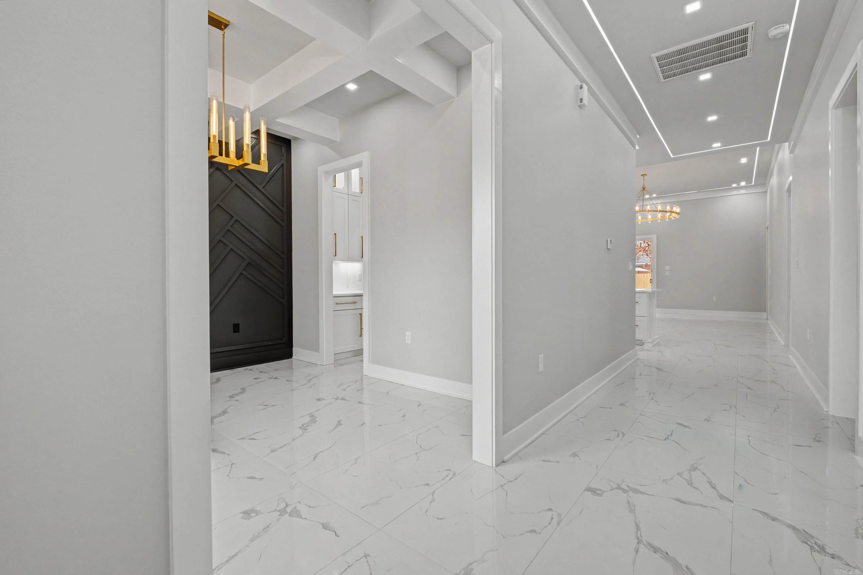 OAK GLEN SUB  - LITTLE ROCK - Residential Lease