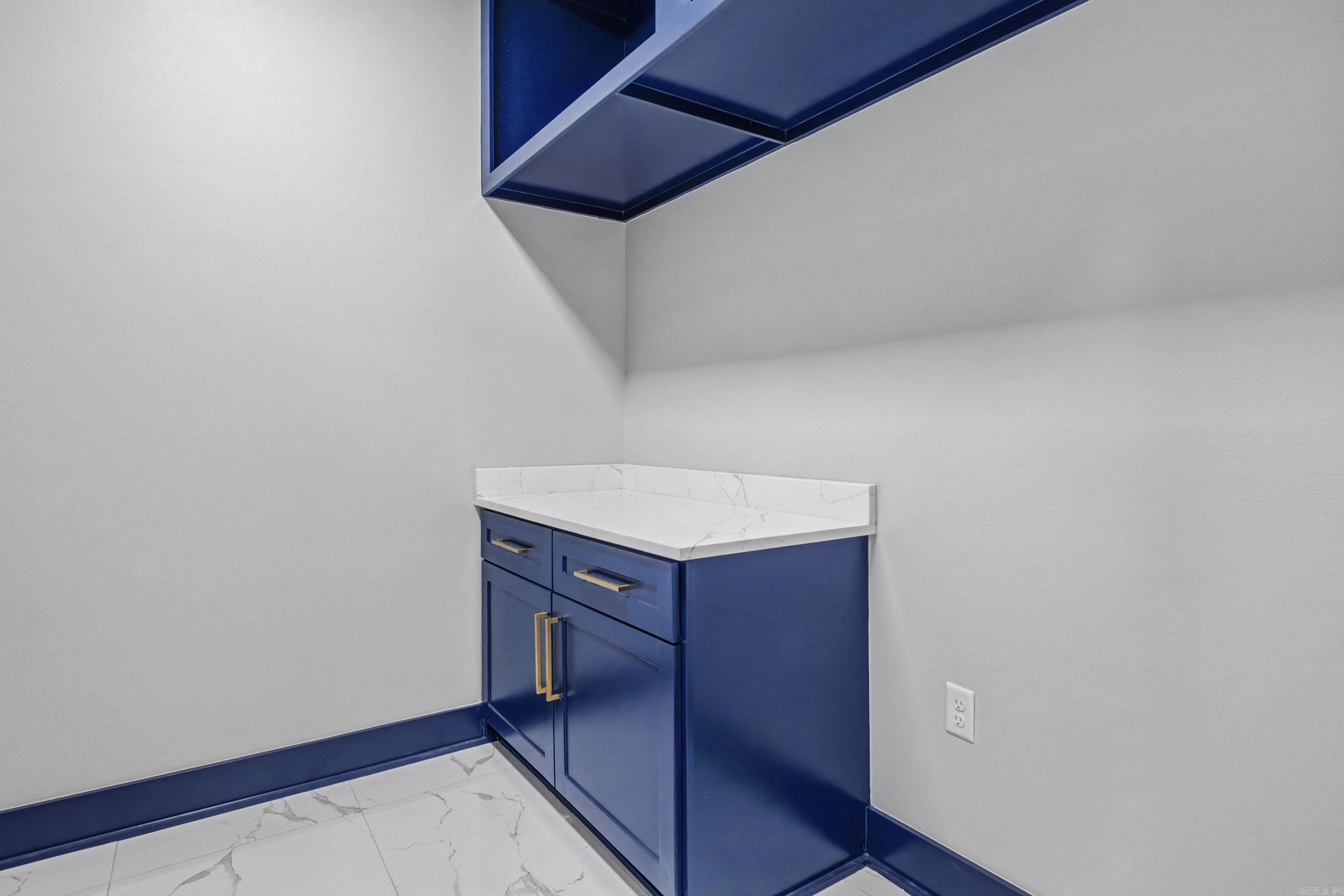 OAK GLEN SUB  - LITTLE ROCK - Residential Lease