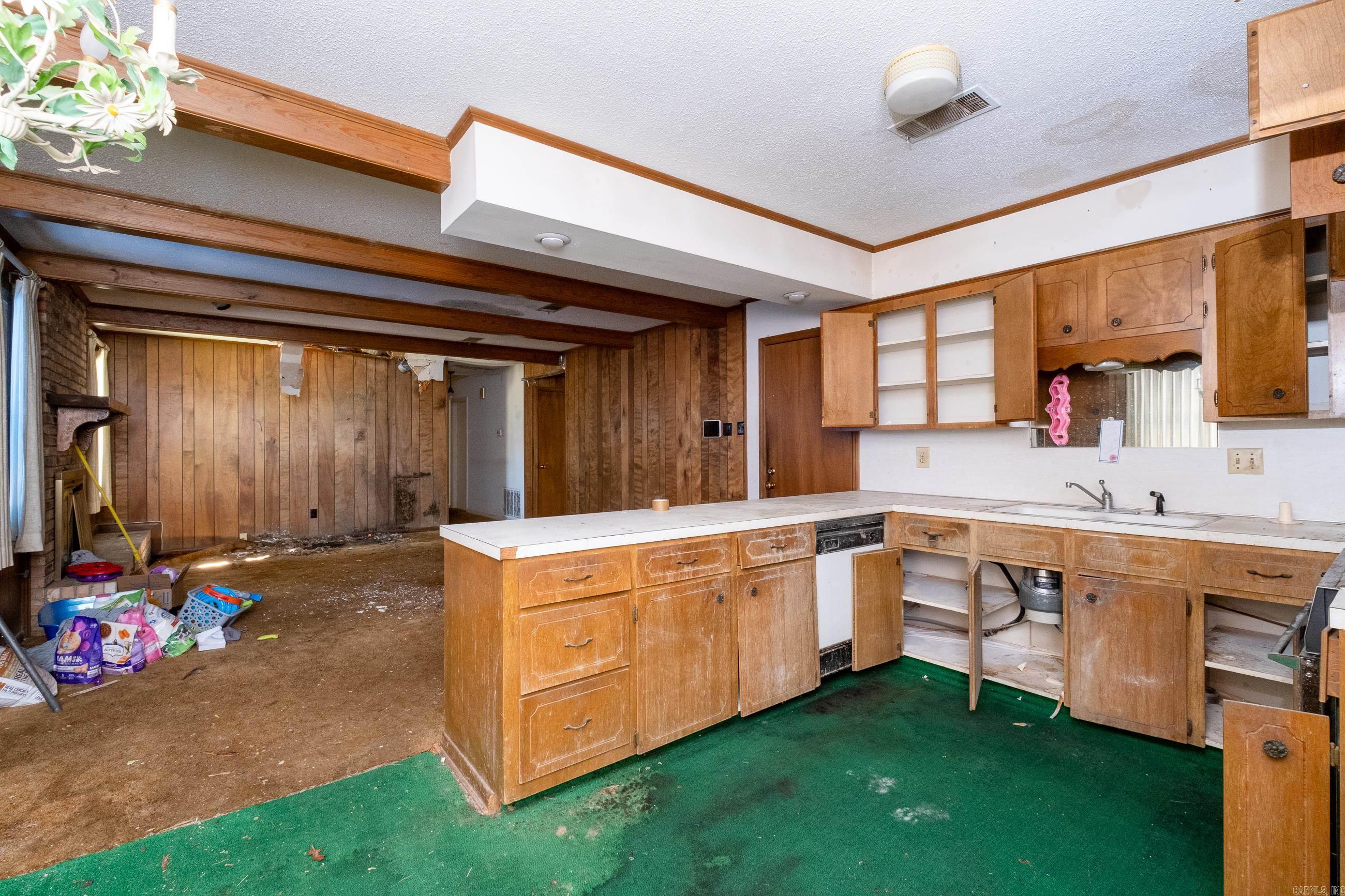 STURBRIDGE - Residential