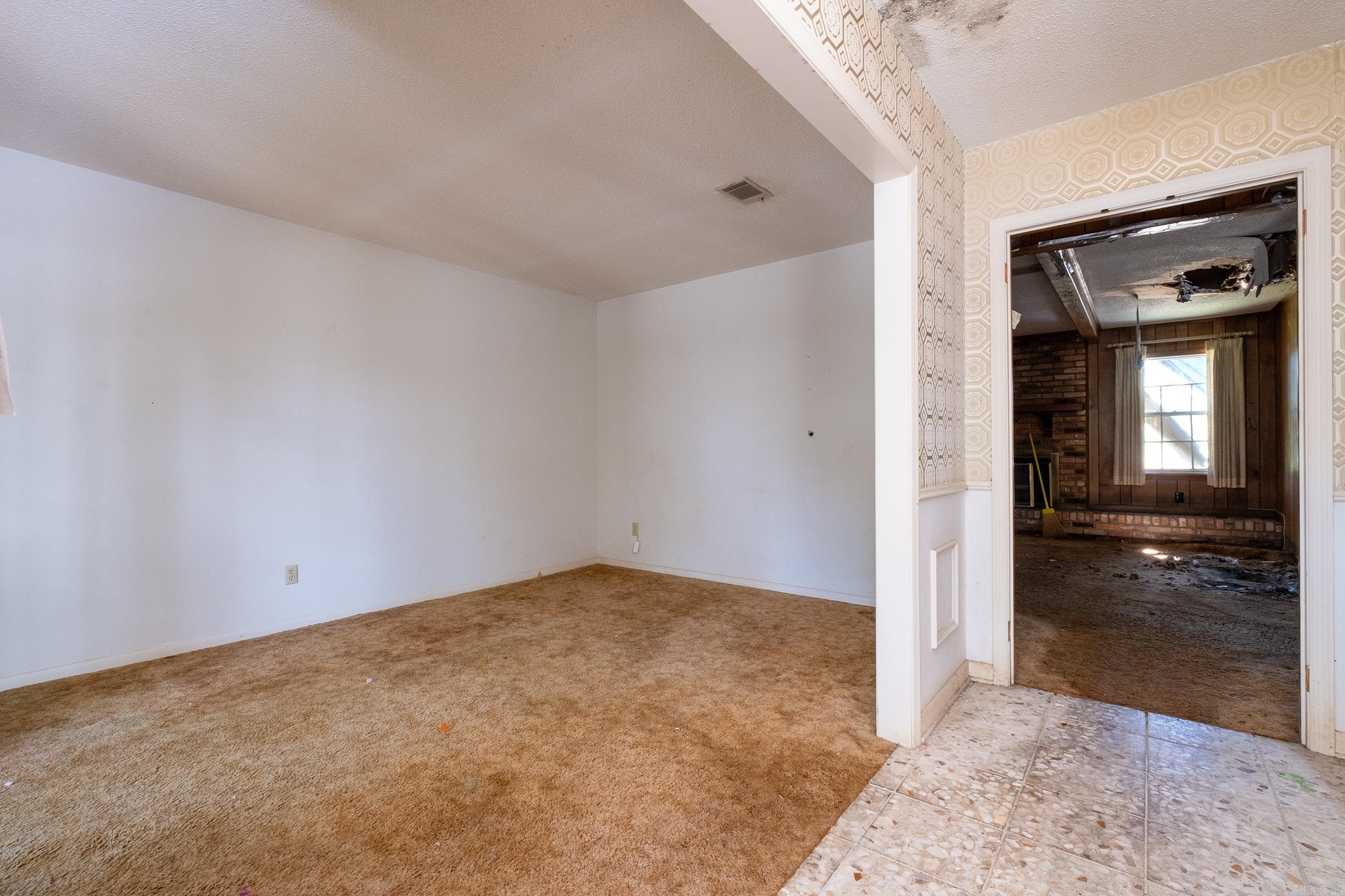 STURBRIDGE - Residential