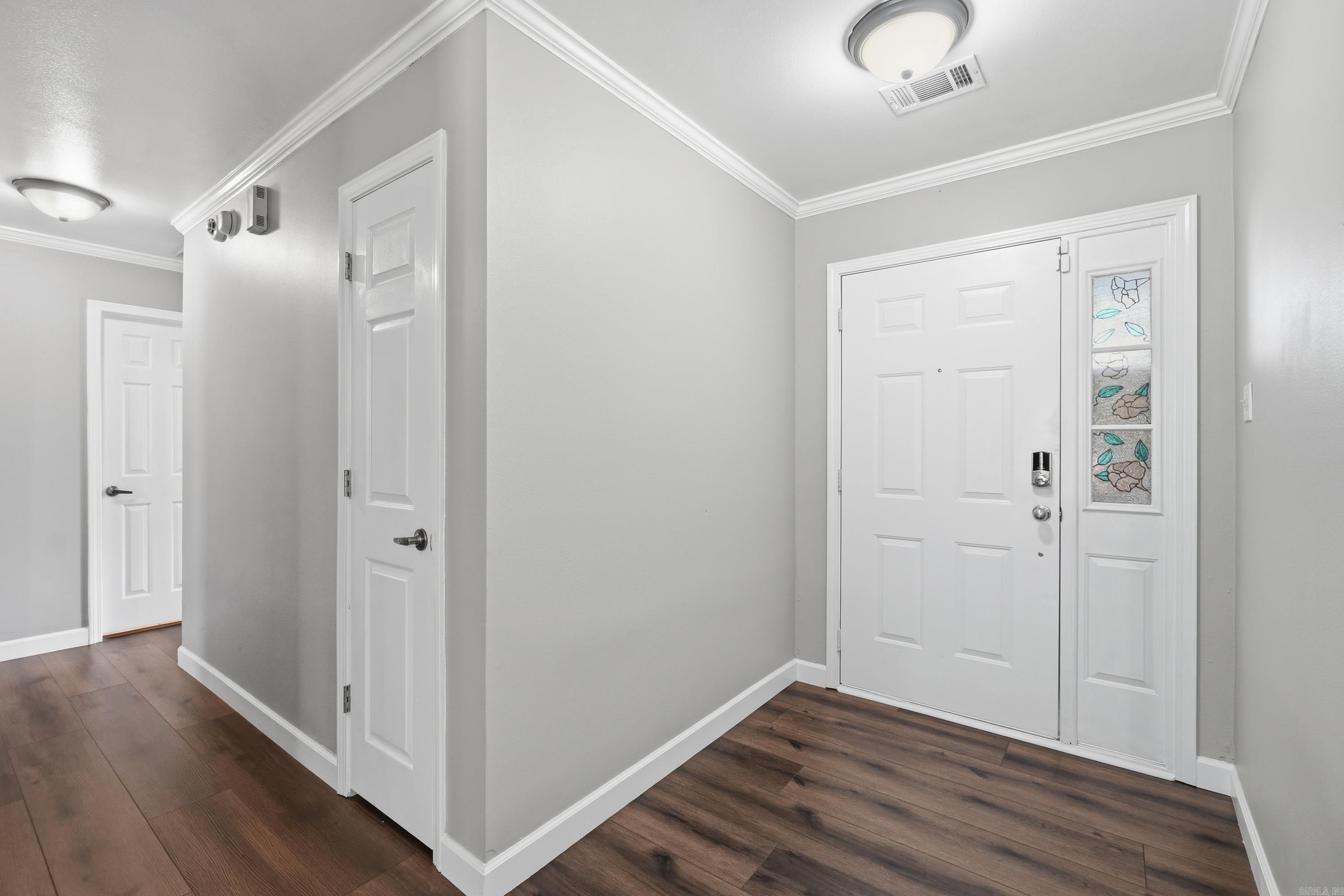 TOWERING OAKS - Residential