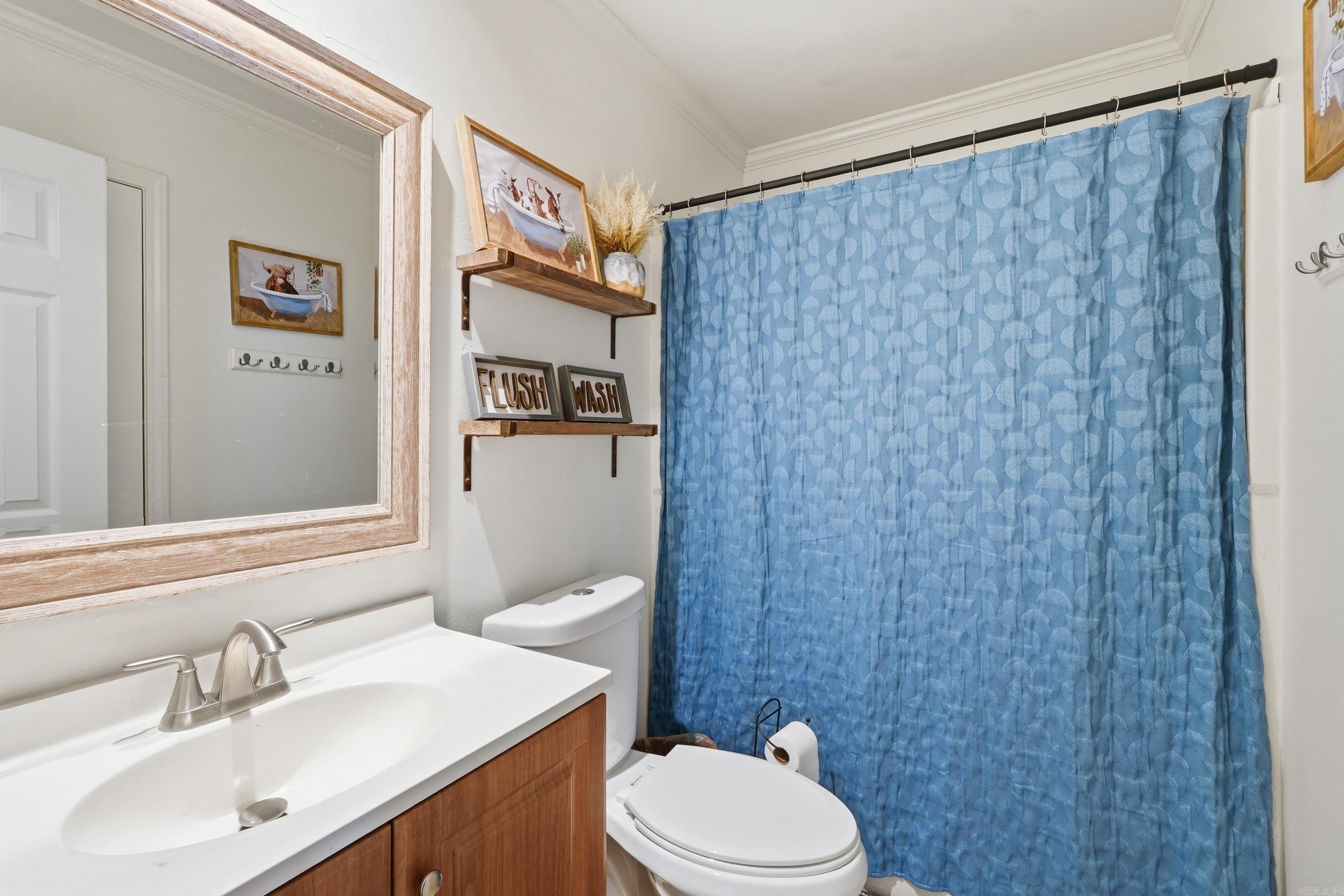 TOWERING OAKS - Residential