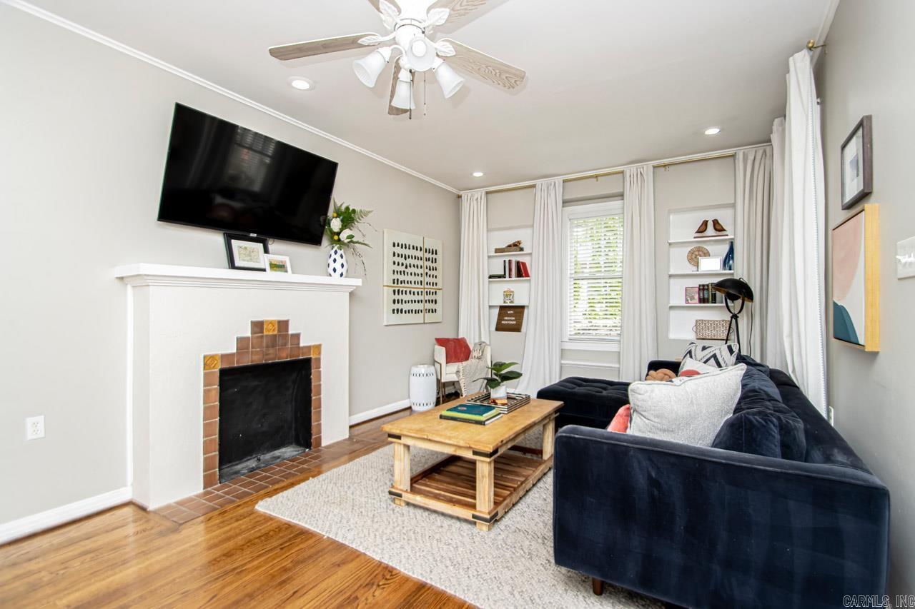 Hill Crest - Residential Lease