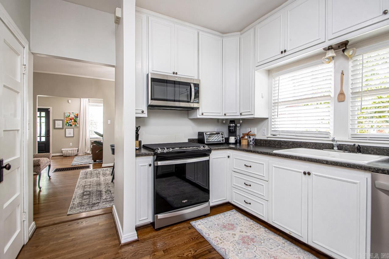 Hill Crest - Residential Lease