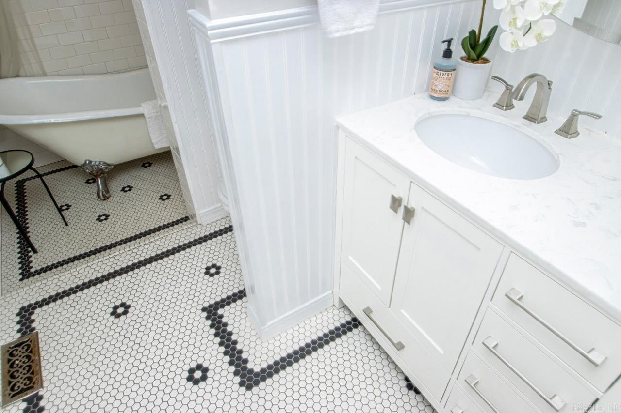 Hill Crest - Residential Lease