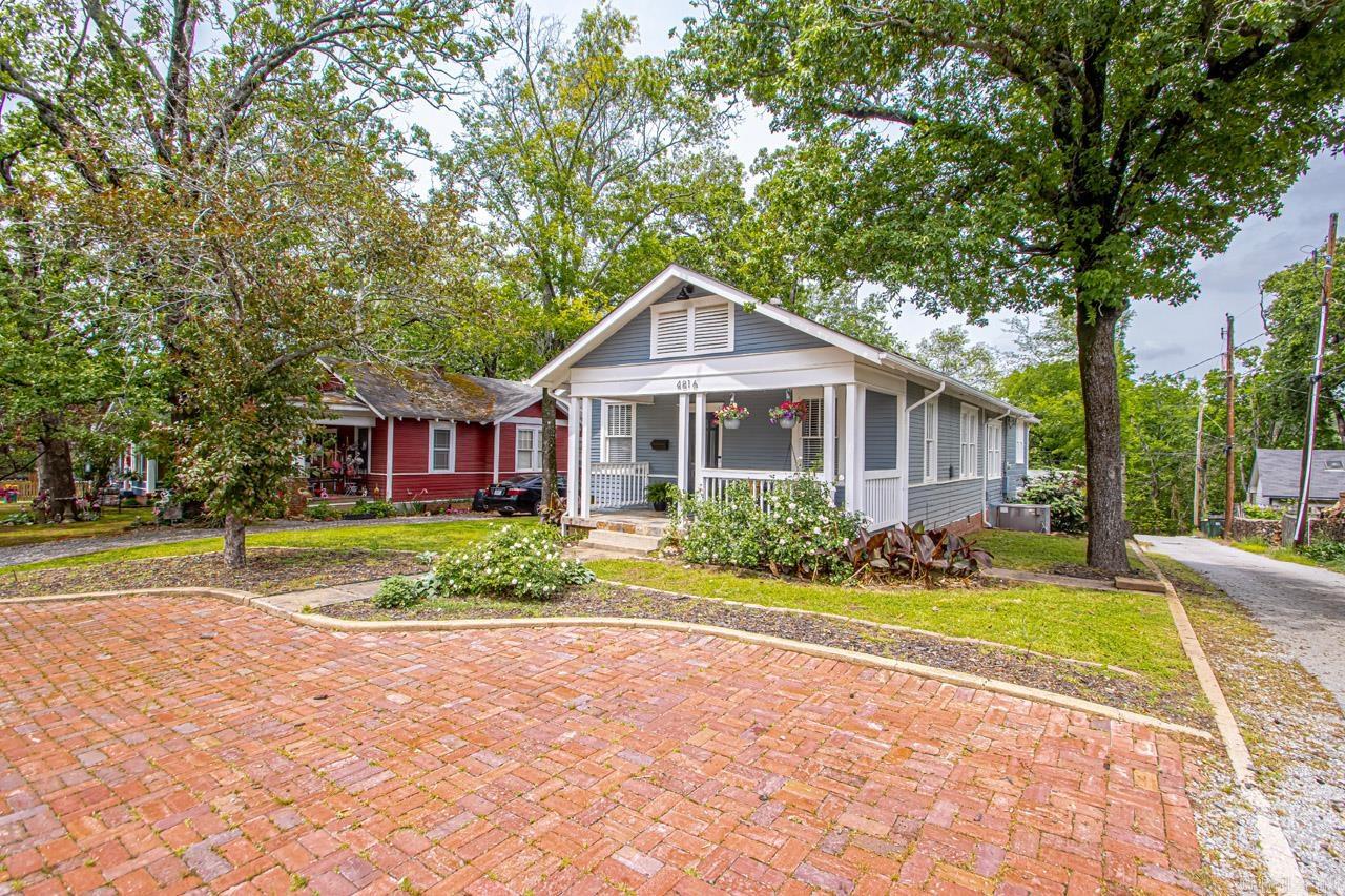 Hill Crest - Residential Lease