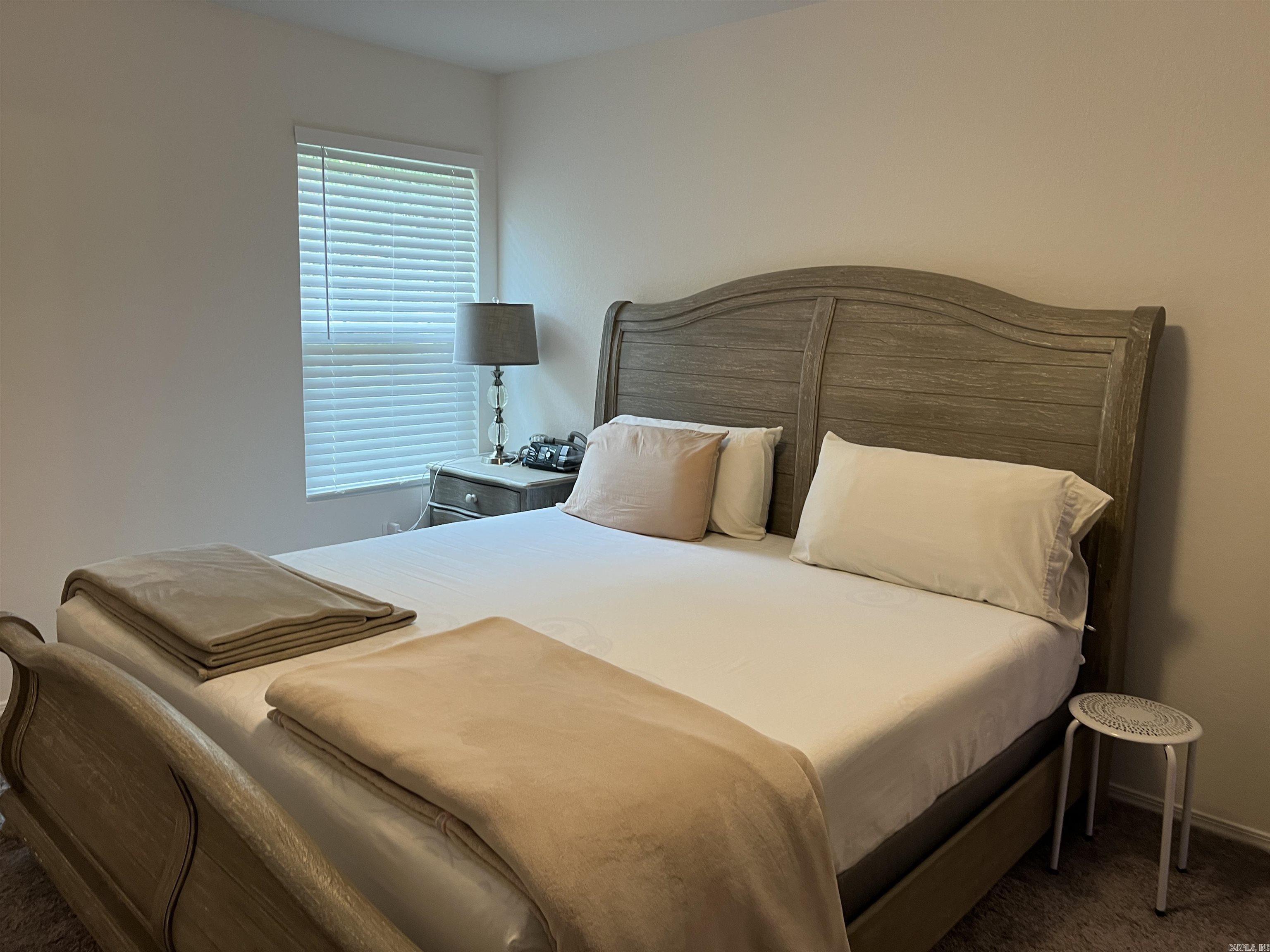 HILLDALE CROSSING - Residential