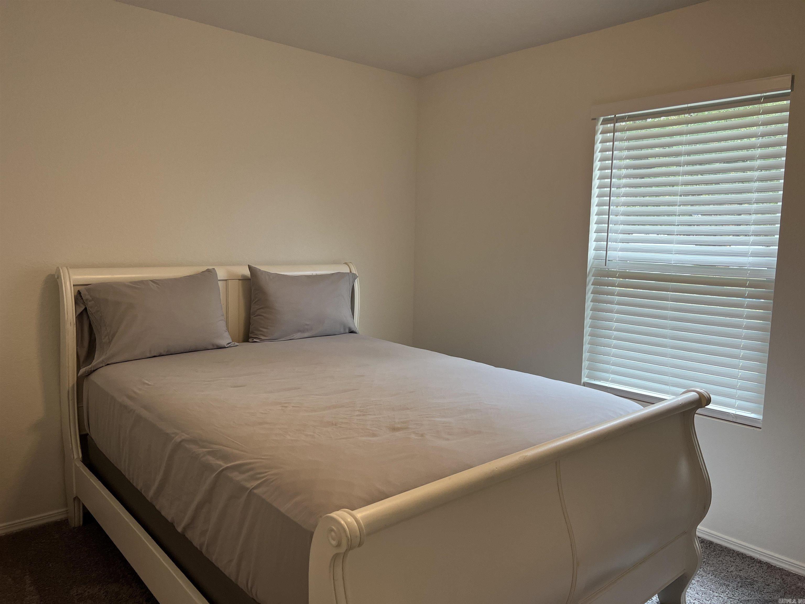 HILLDALE CROSSING - Residential