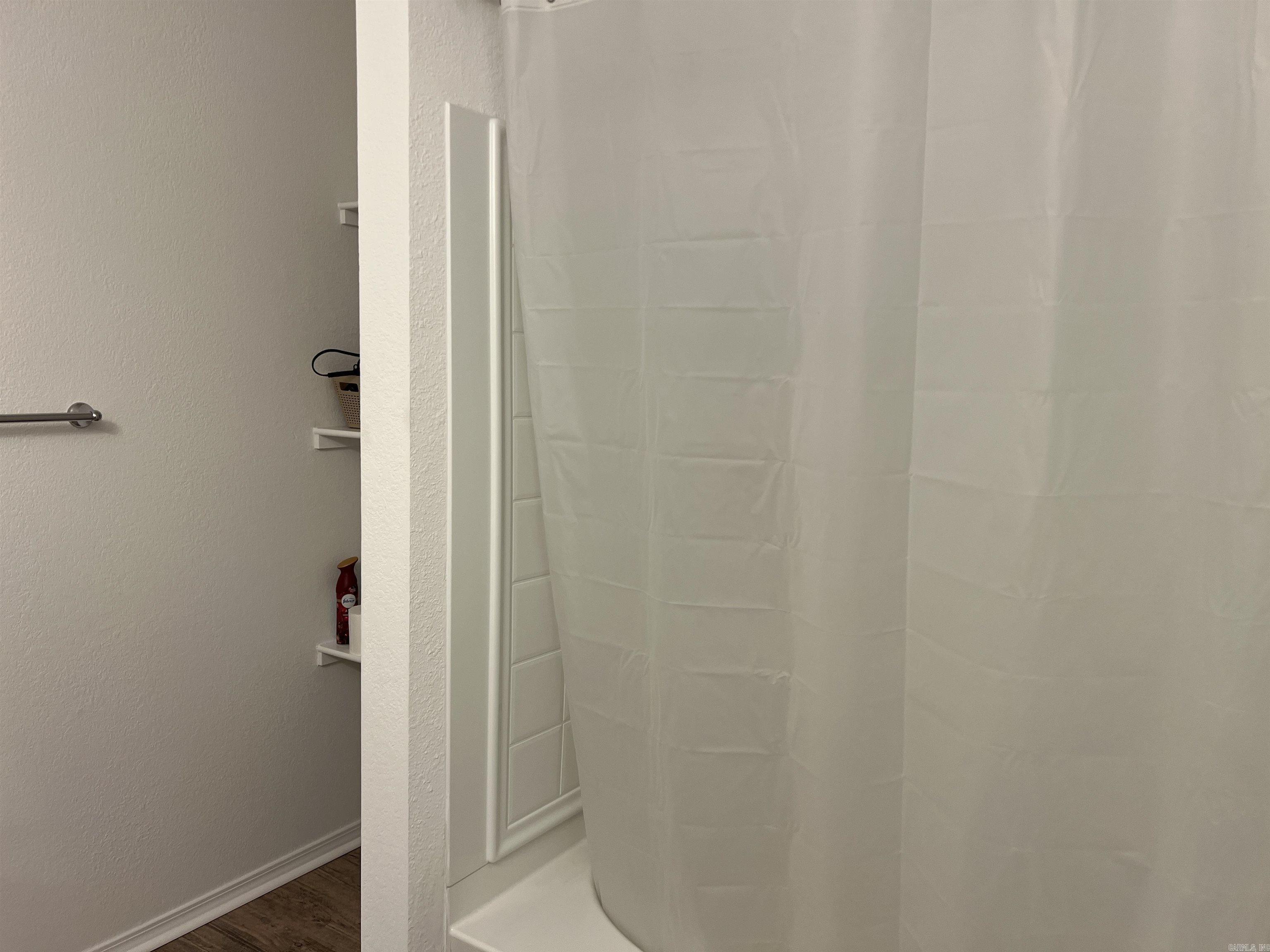 HILLDALE CROSSING - Residential