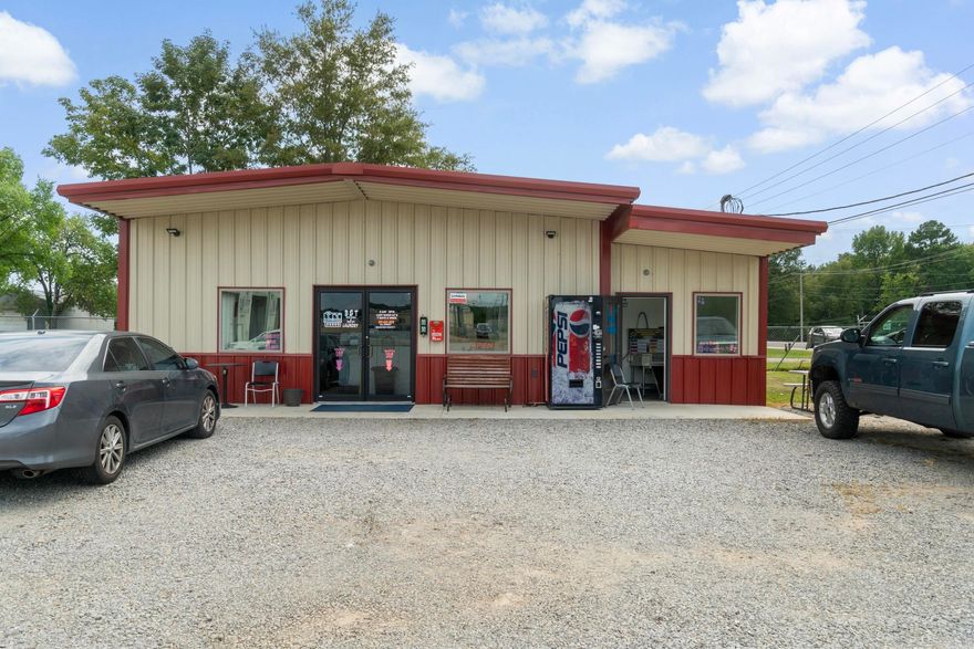 Are you looking for an opportunity to make passive income? This 1,200 square foot laundromat sits in the heart of Bald Knob. Built 2.5 years ago, this laundromat includes top+ of the line equipment and a professional dog wash. It sits on approximately 0.55 acres. This property includes 122 feet of exceedingly visible highway frontage on highway 167; thus, your potential business will demand attention from approximately 15,000 onlookers daily. Do not forfeit this spectacular opportunity.