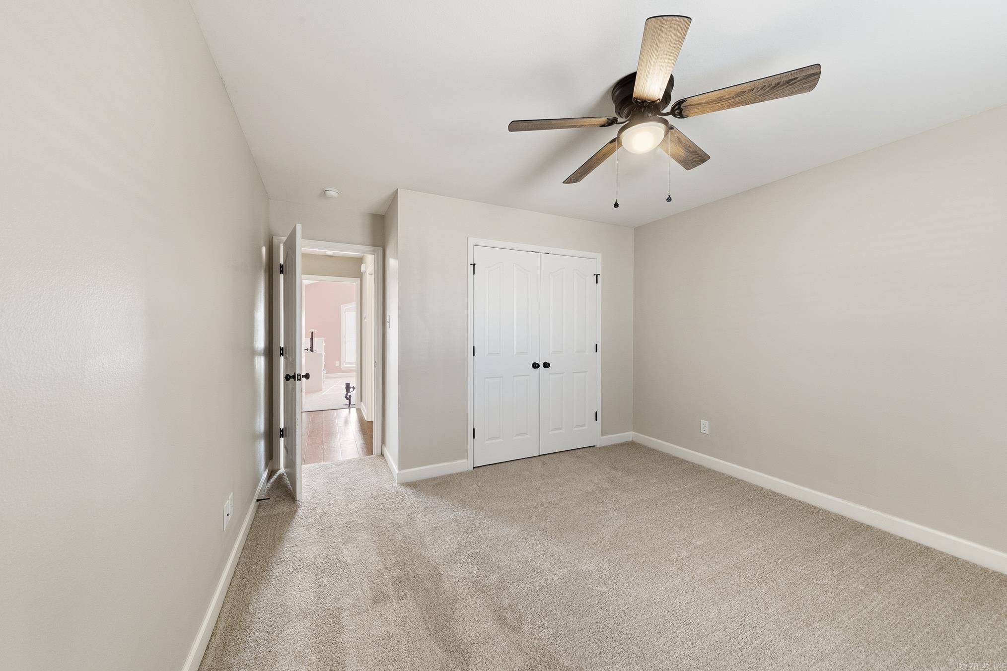 JAXON TERRACE - Residential