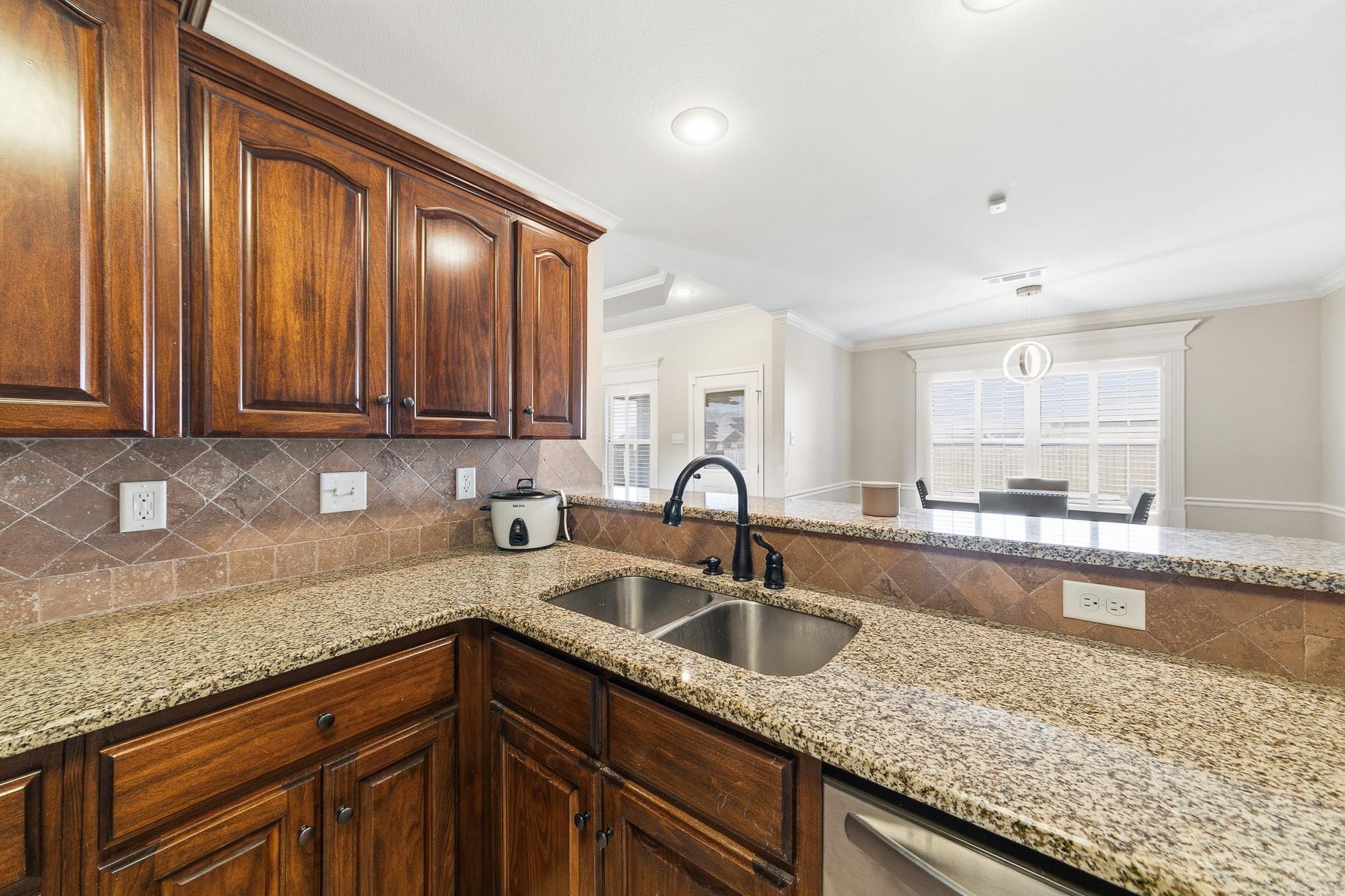 JAXON TERRACE - Residential