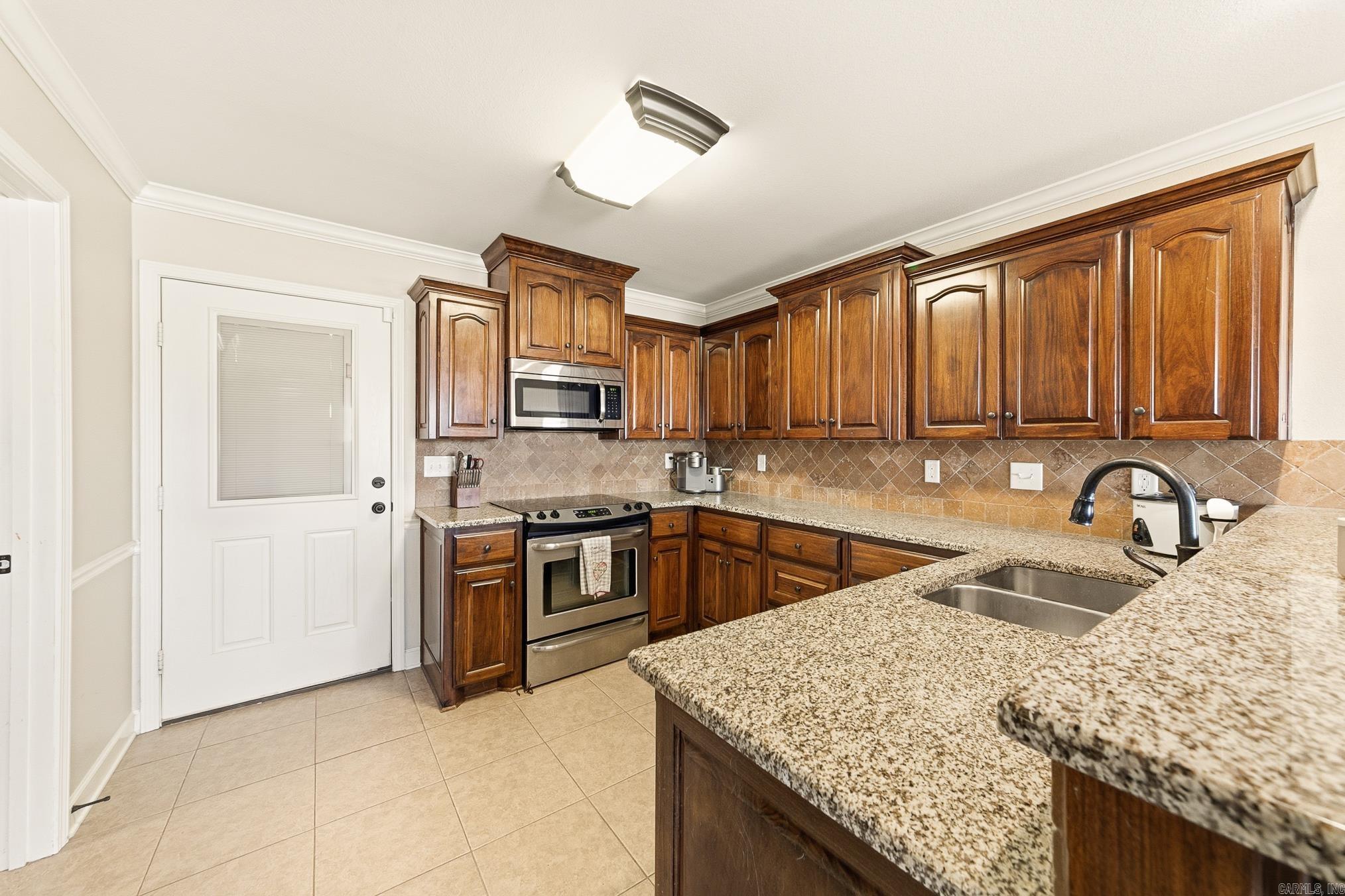 JAXON TERRACE - Residential