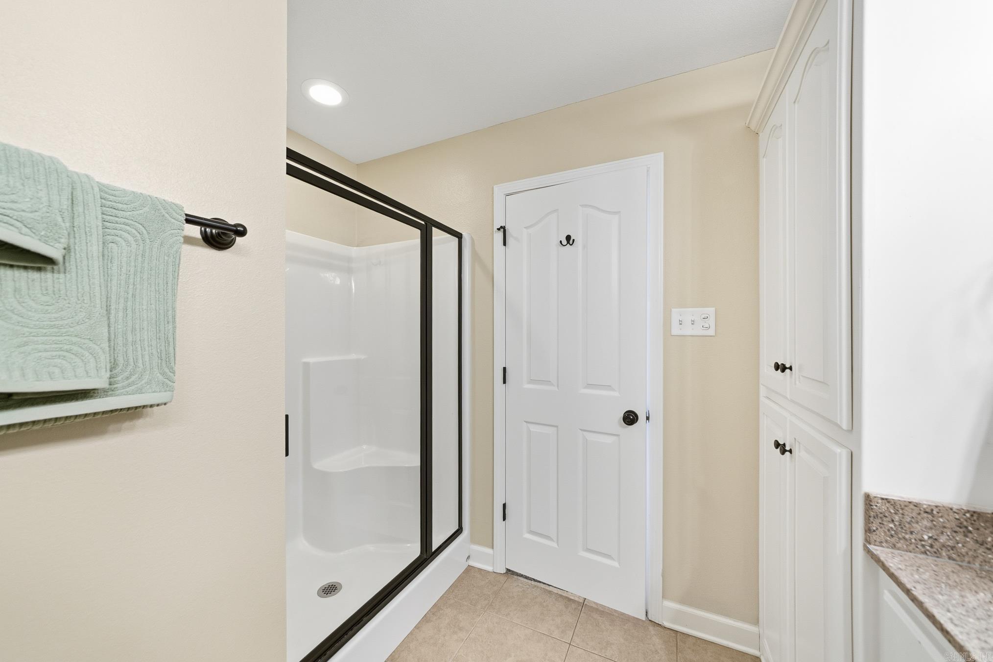 JAXON TERRACE - Residential