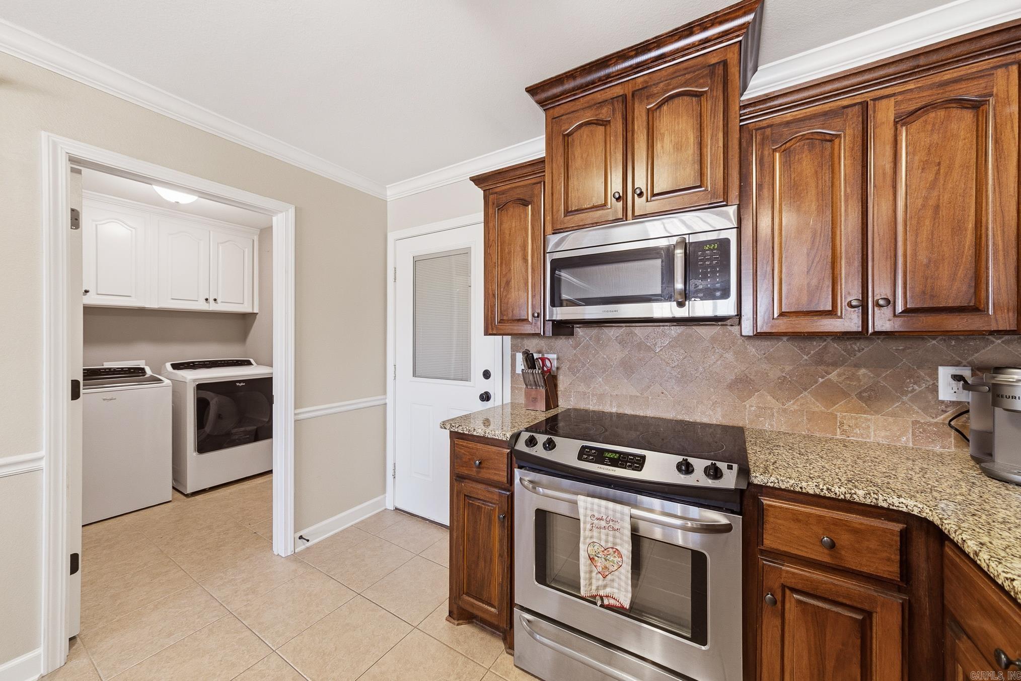 JAXON TERRACE - Residential