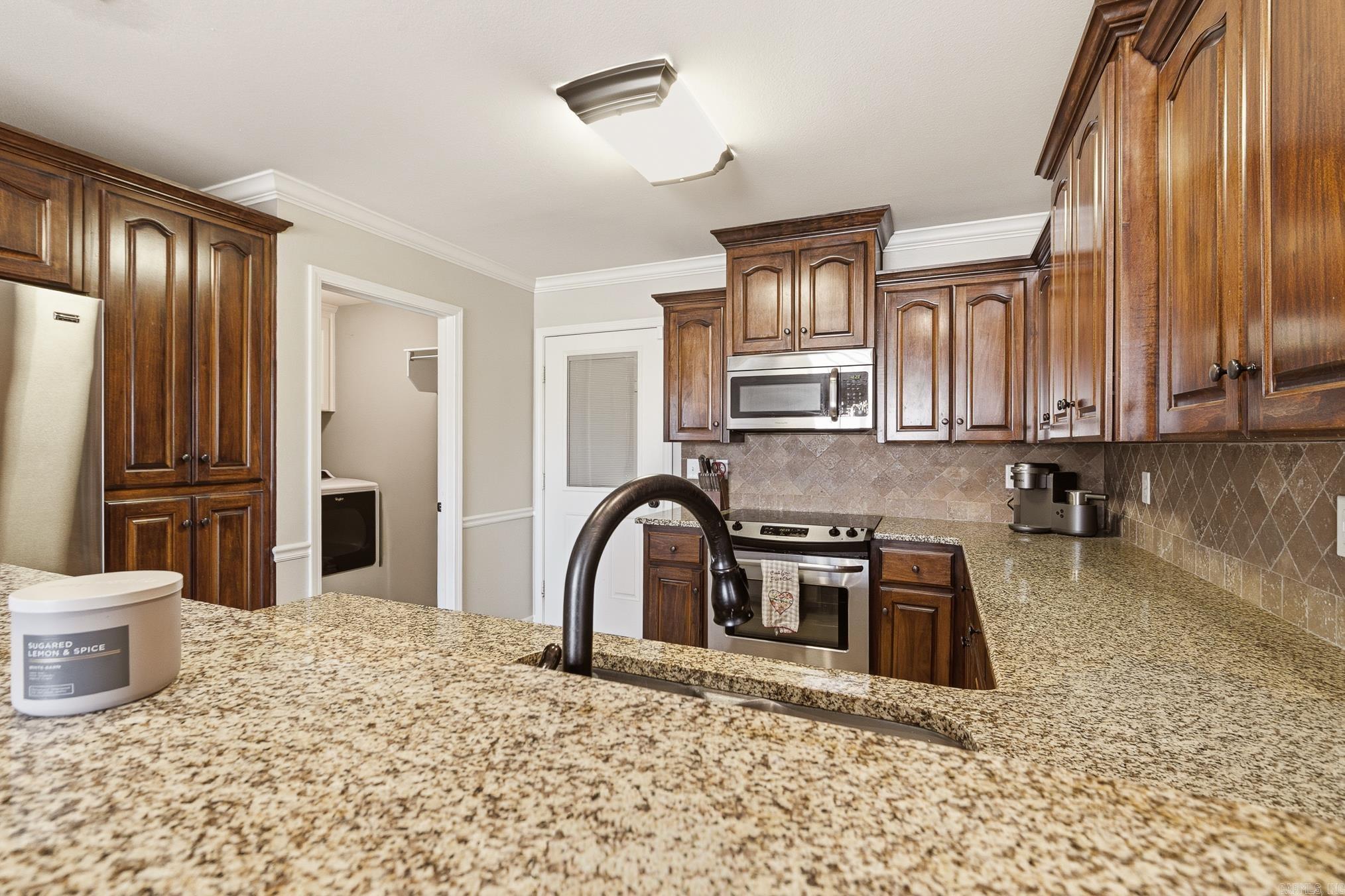 JAXON TERRACE - Residential