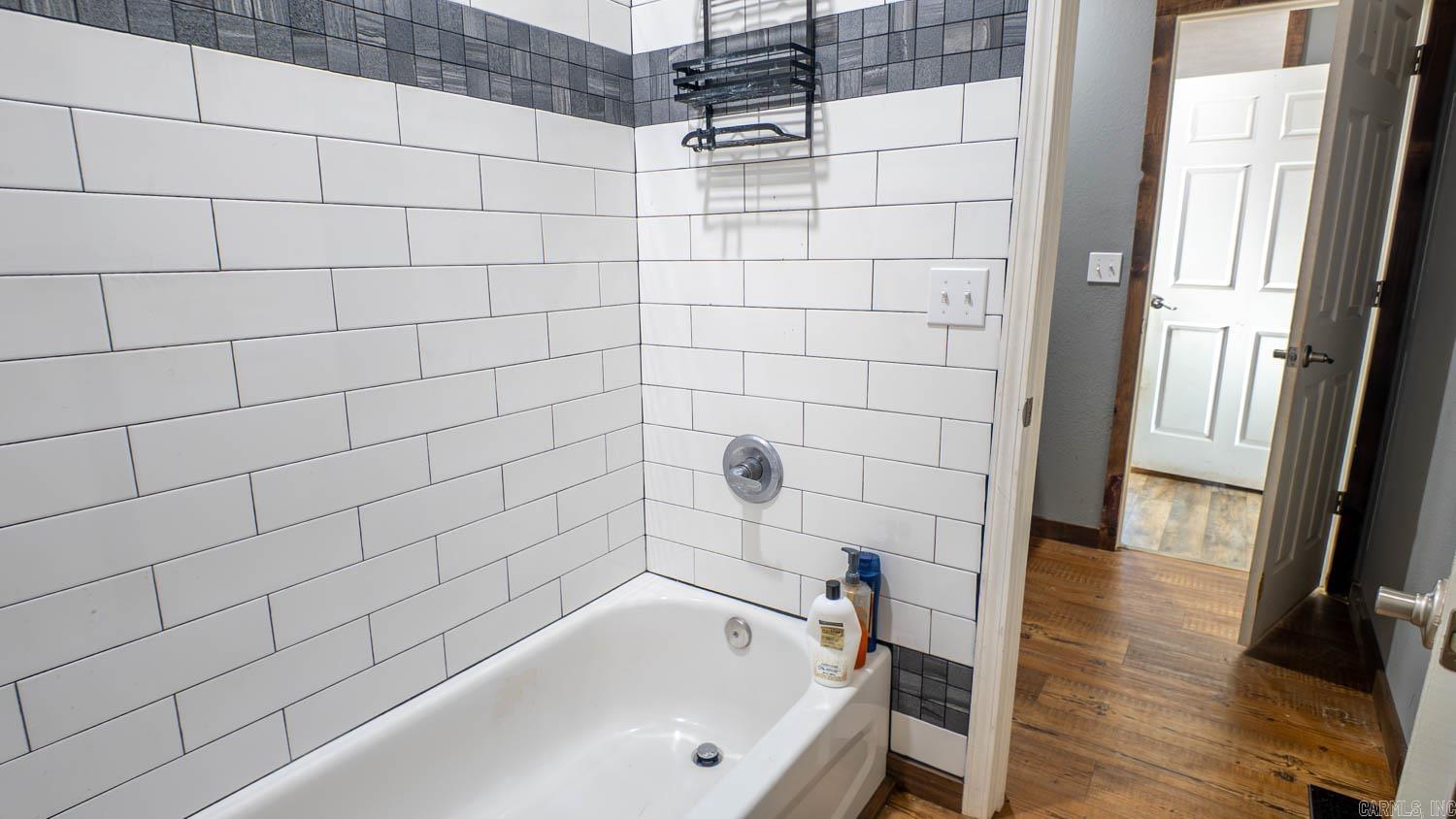 MAMMOTH SPRING ORIGINAL - Residential