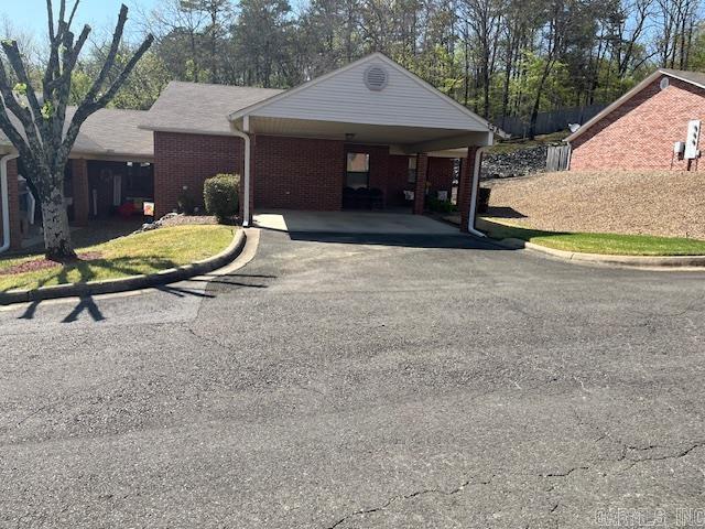OAKS, THE - Residential