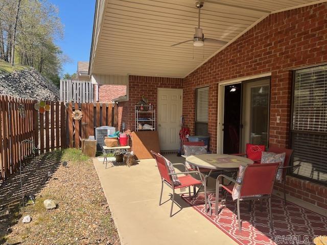 OAKS, THE - Residential