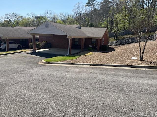 OAKS, THE - Residential