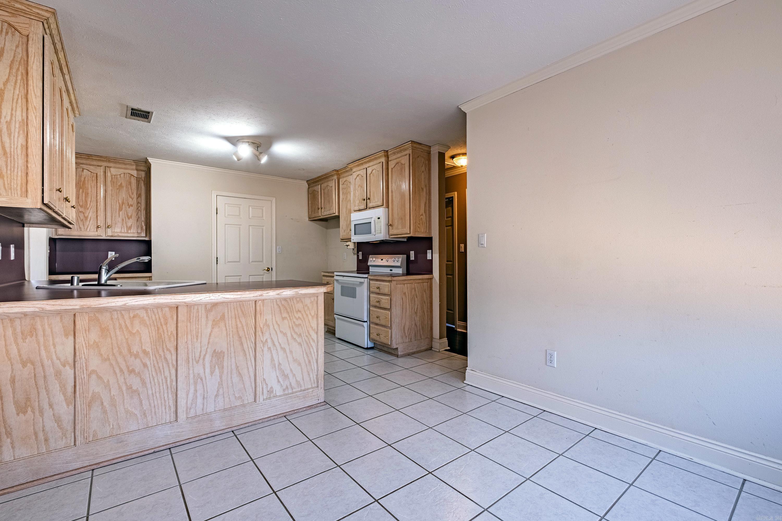 AUTUMN WOOD ESTATES - Residential