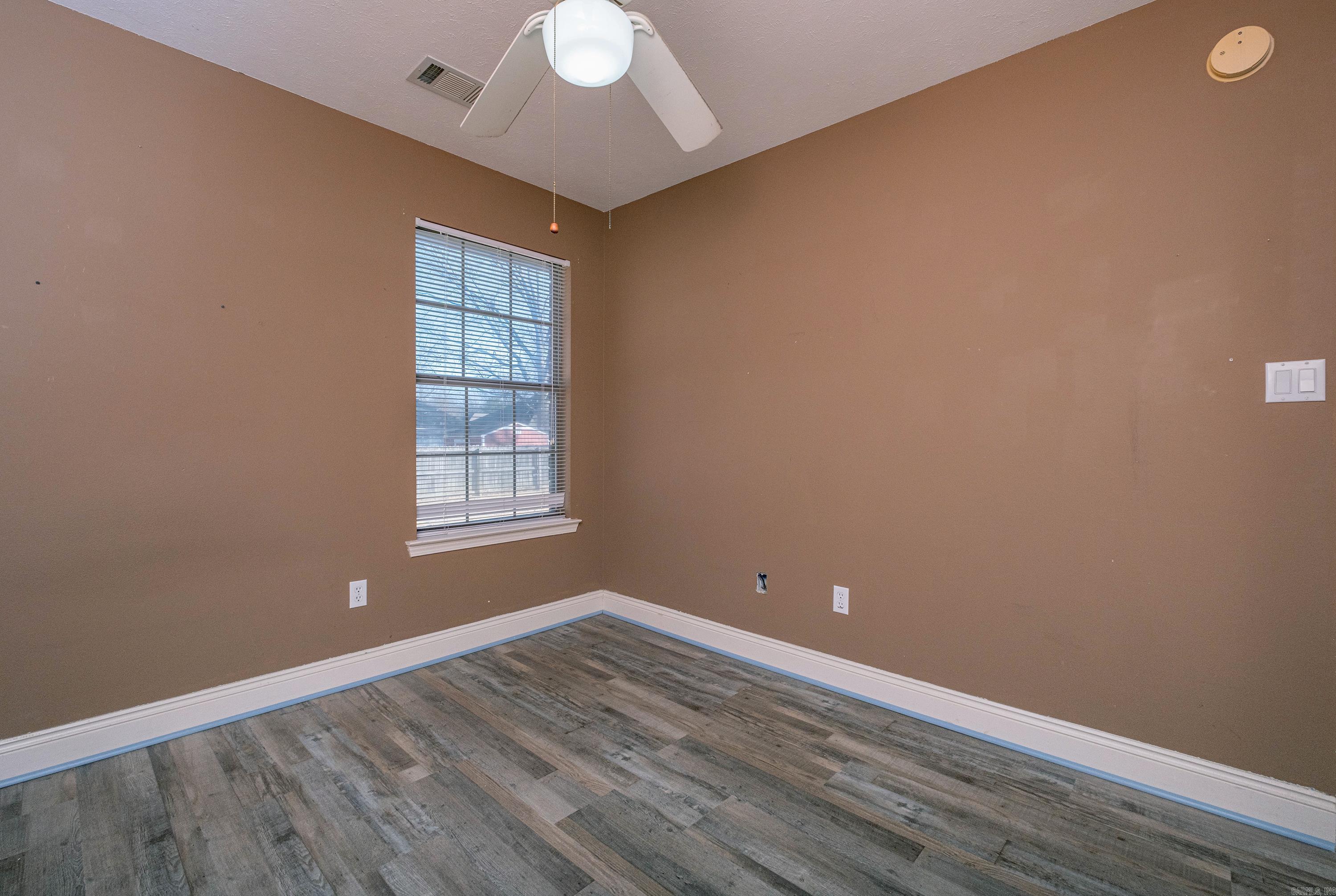 AUTUMN WOOD ESTATES - Residential