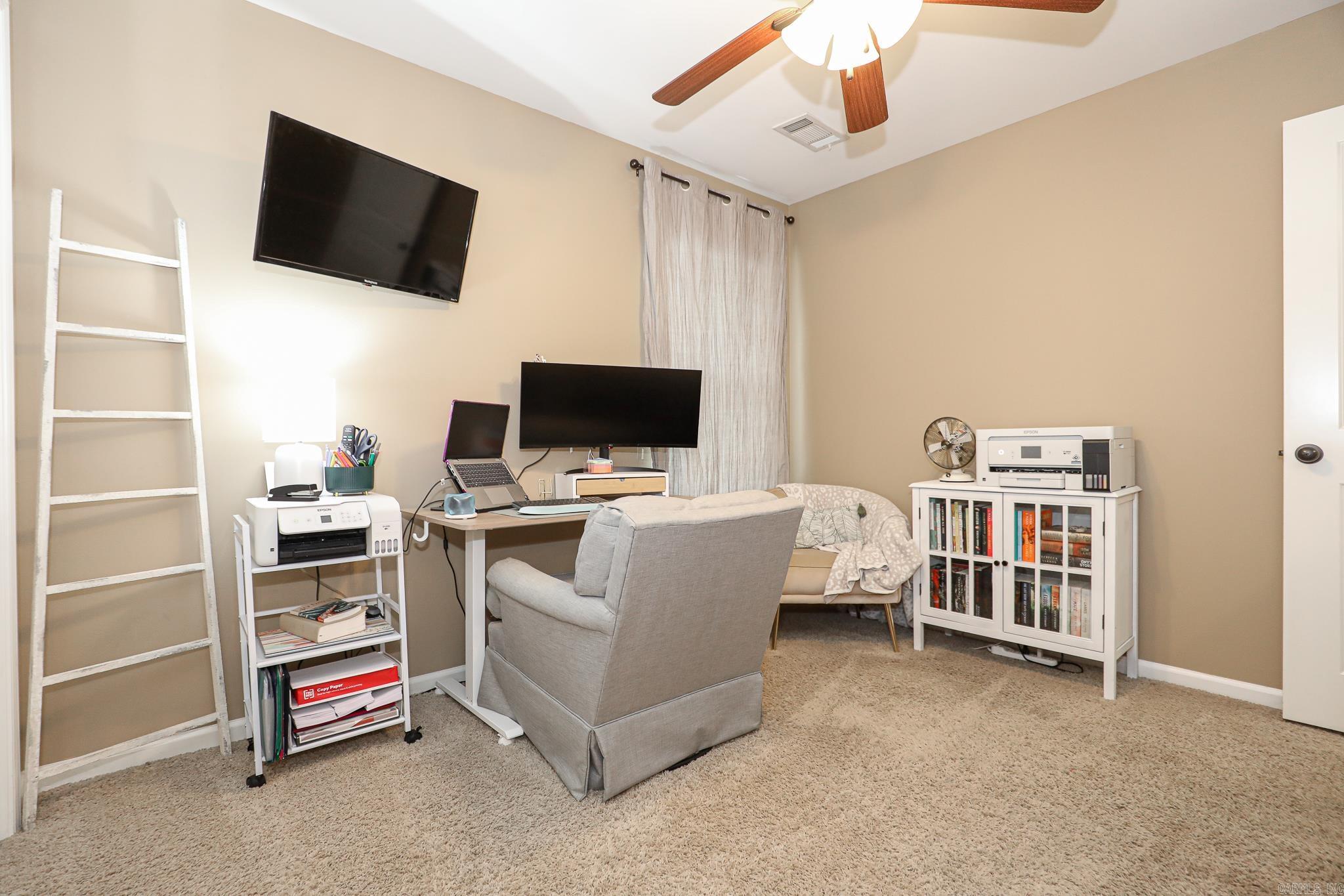 KINGS CROSSING - Residential