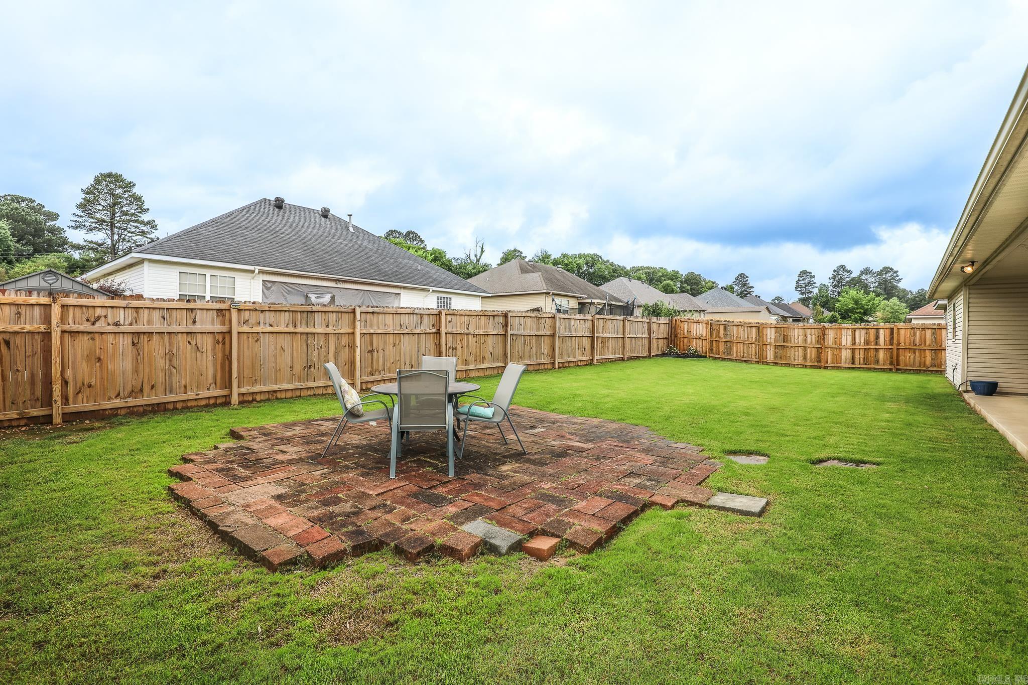 KINGS CROSSING - Residential