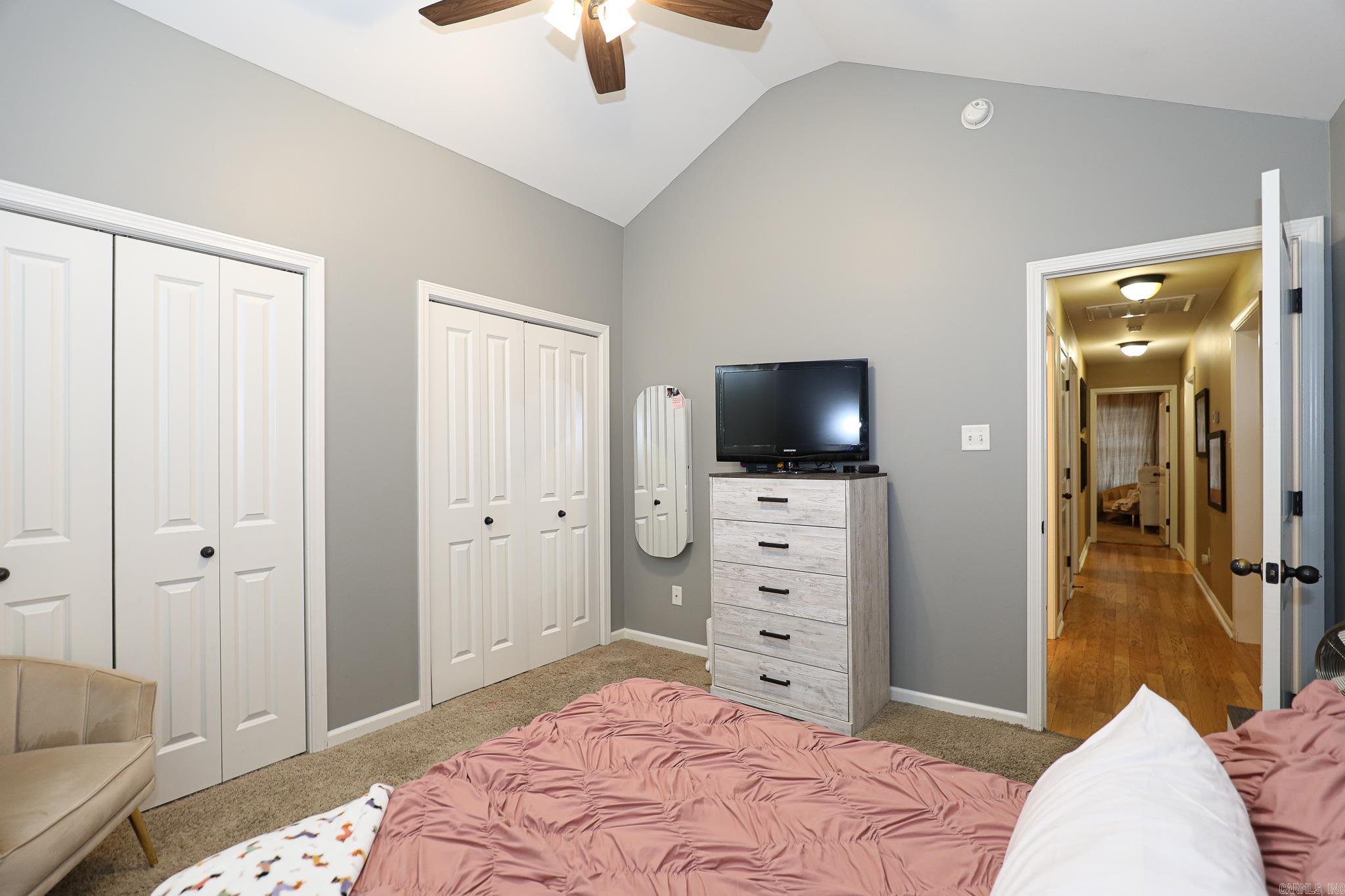 KINGS CROSSING - Residential