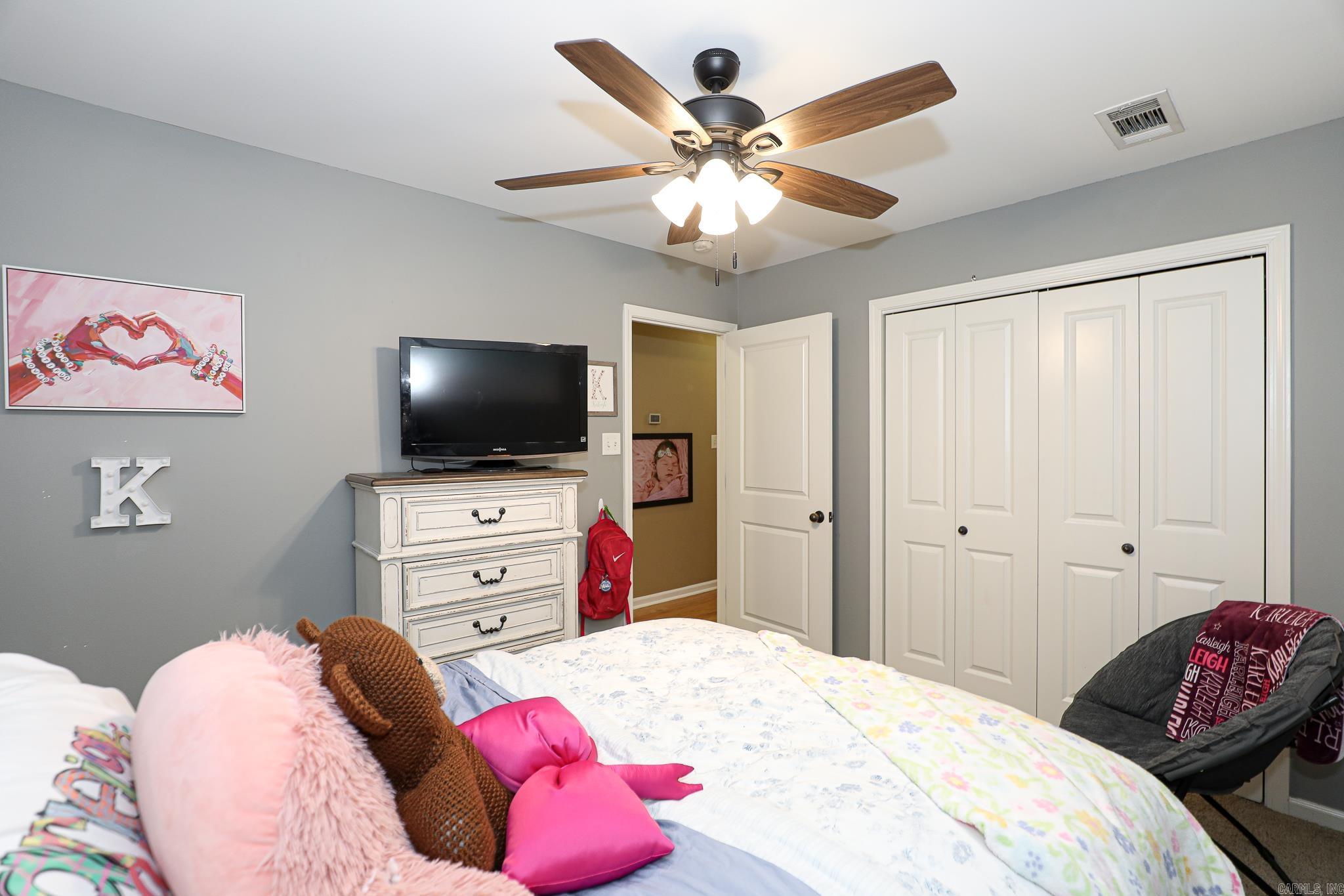 KINGS CROSSING - Residential