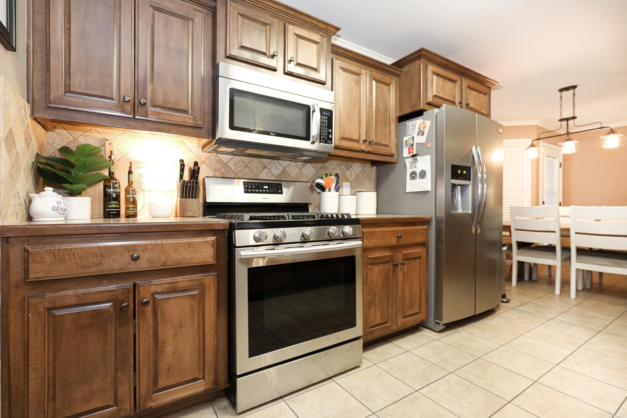 KINGS CROSSING - Residential