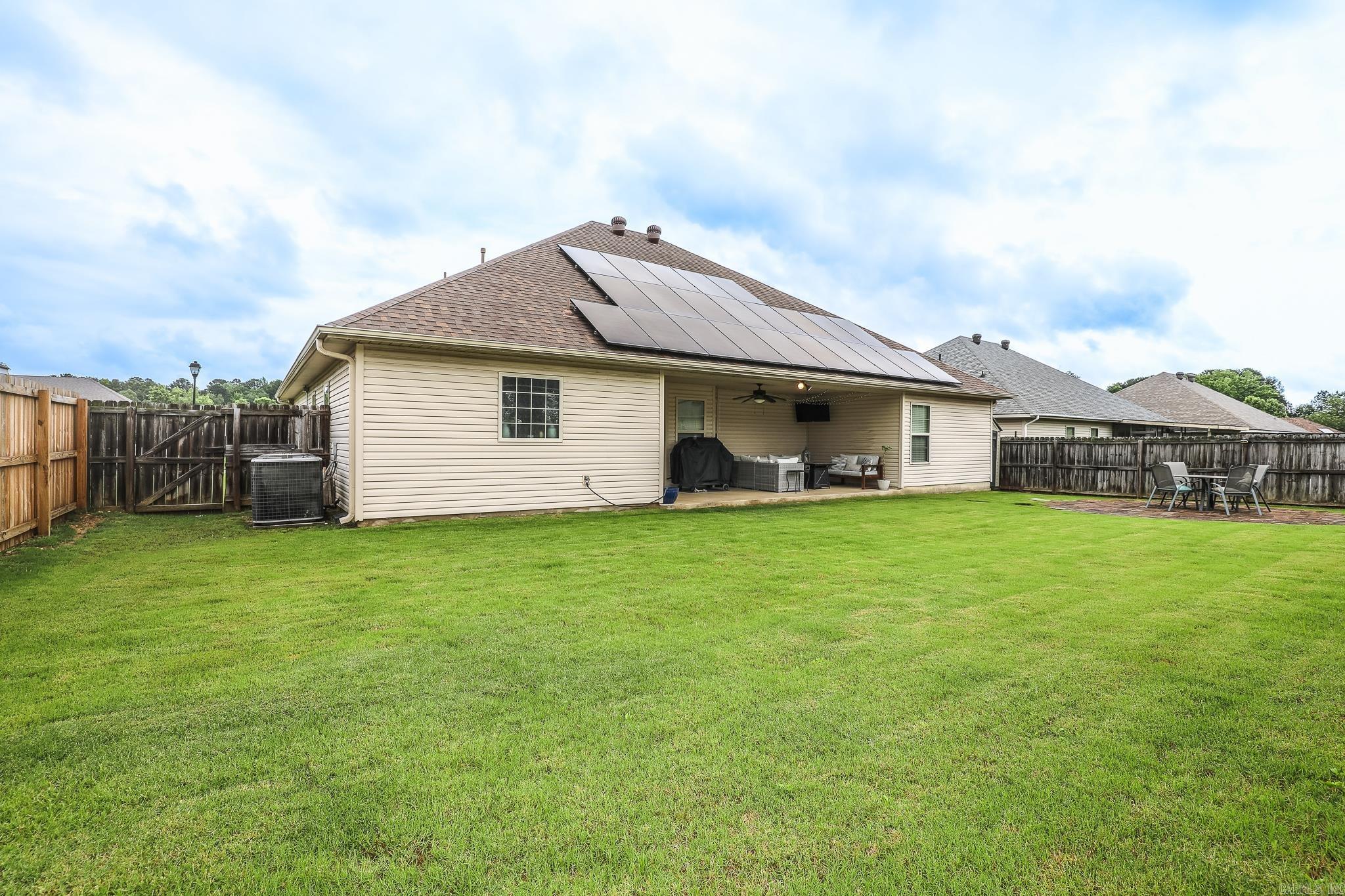 KINGS CROSSING - Residential