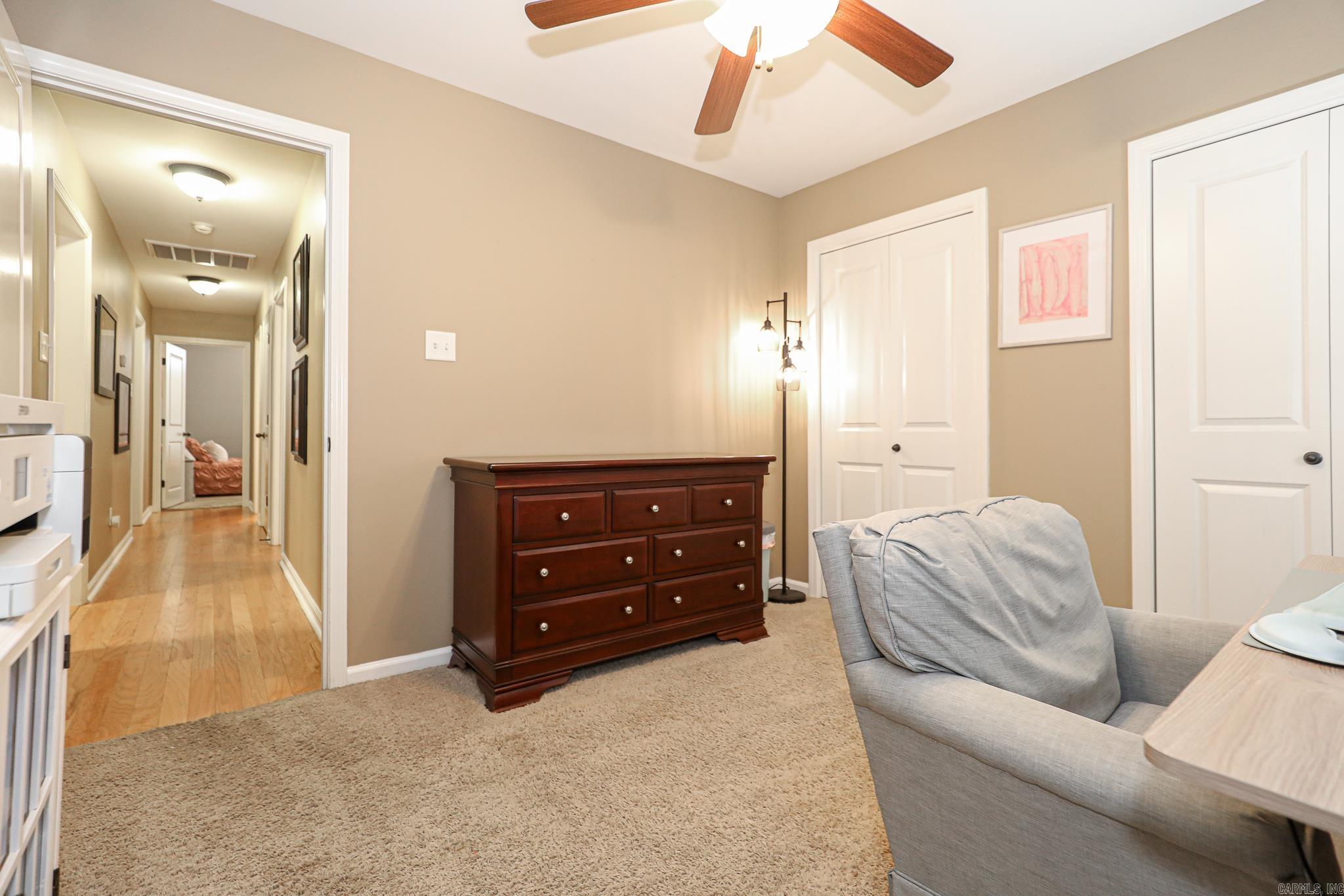 KINGS CROSSING - Residential