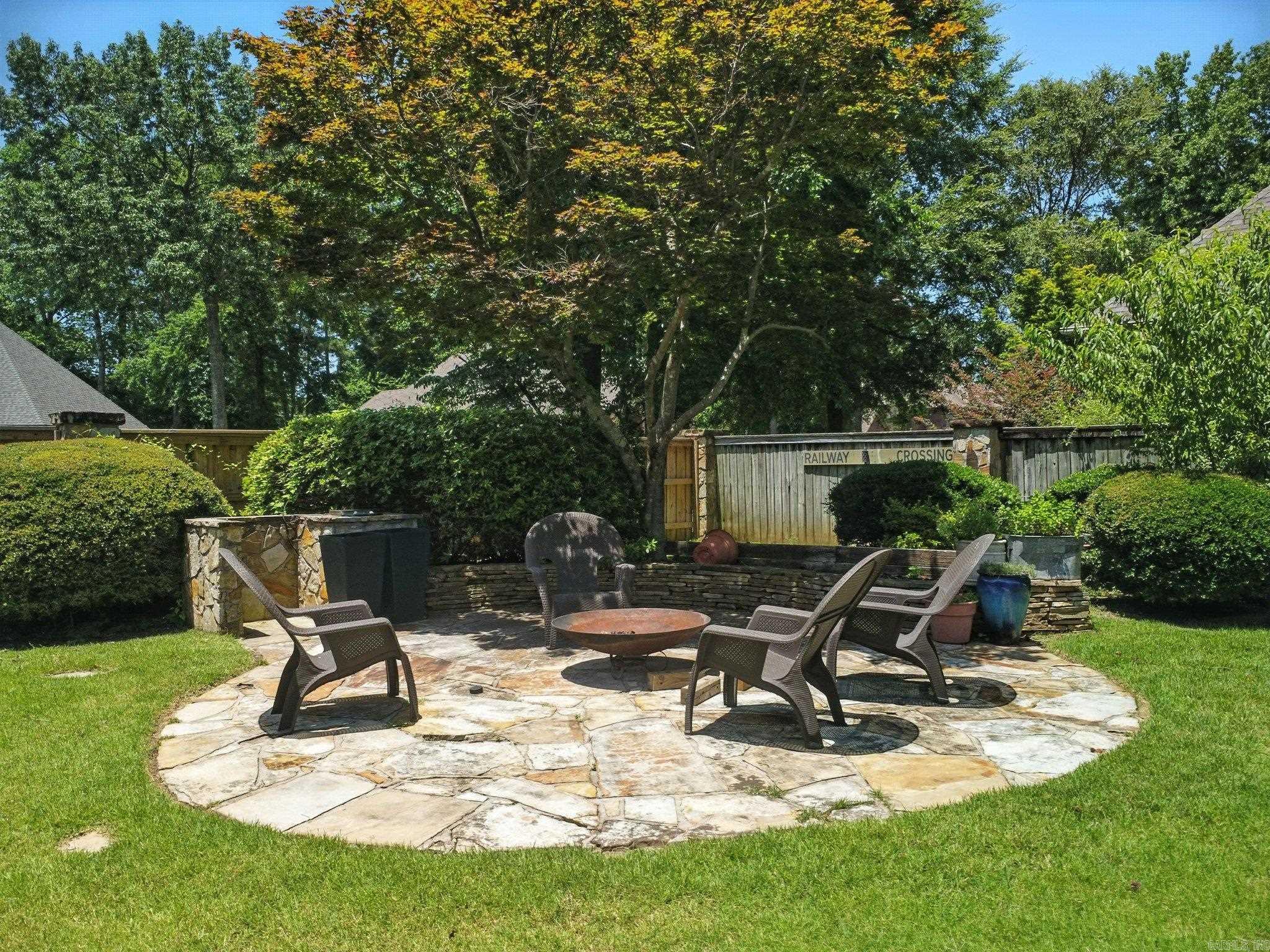 CHENAL VALLEY CHENAL CIRCLE - Residential