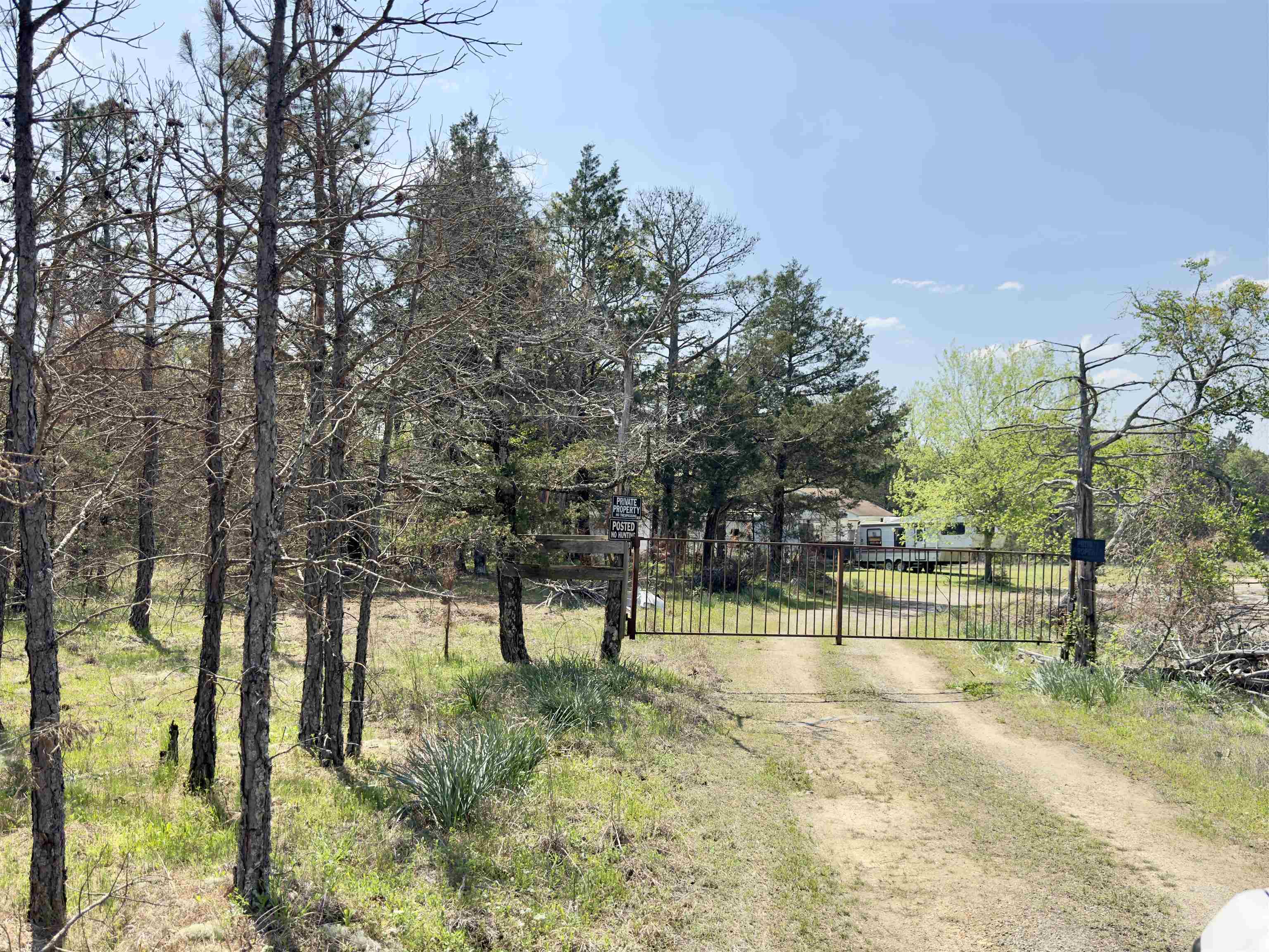 Metes & Bounds - Land