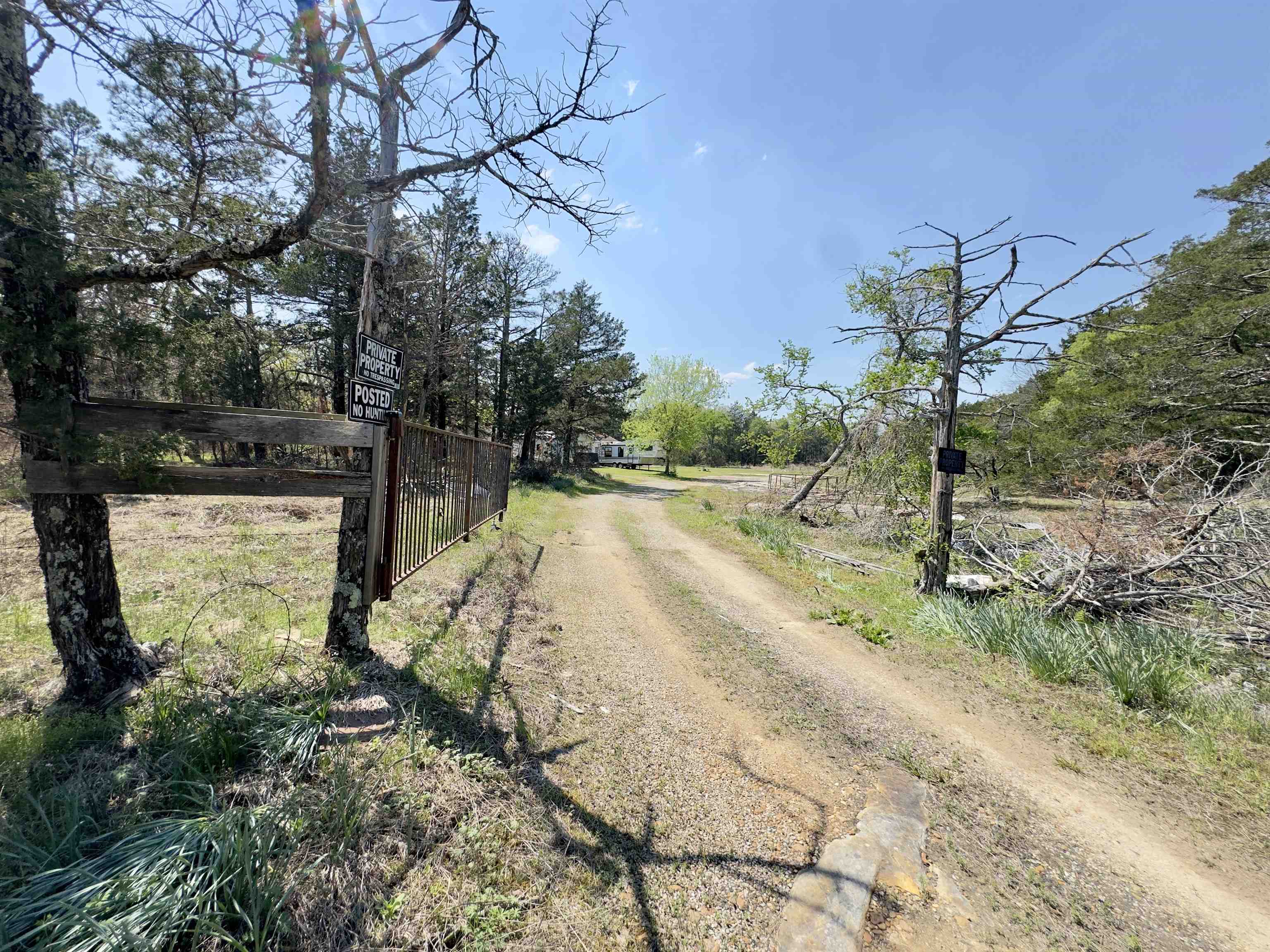 Metes & Bounds - Land