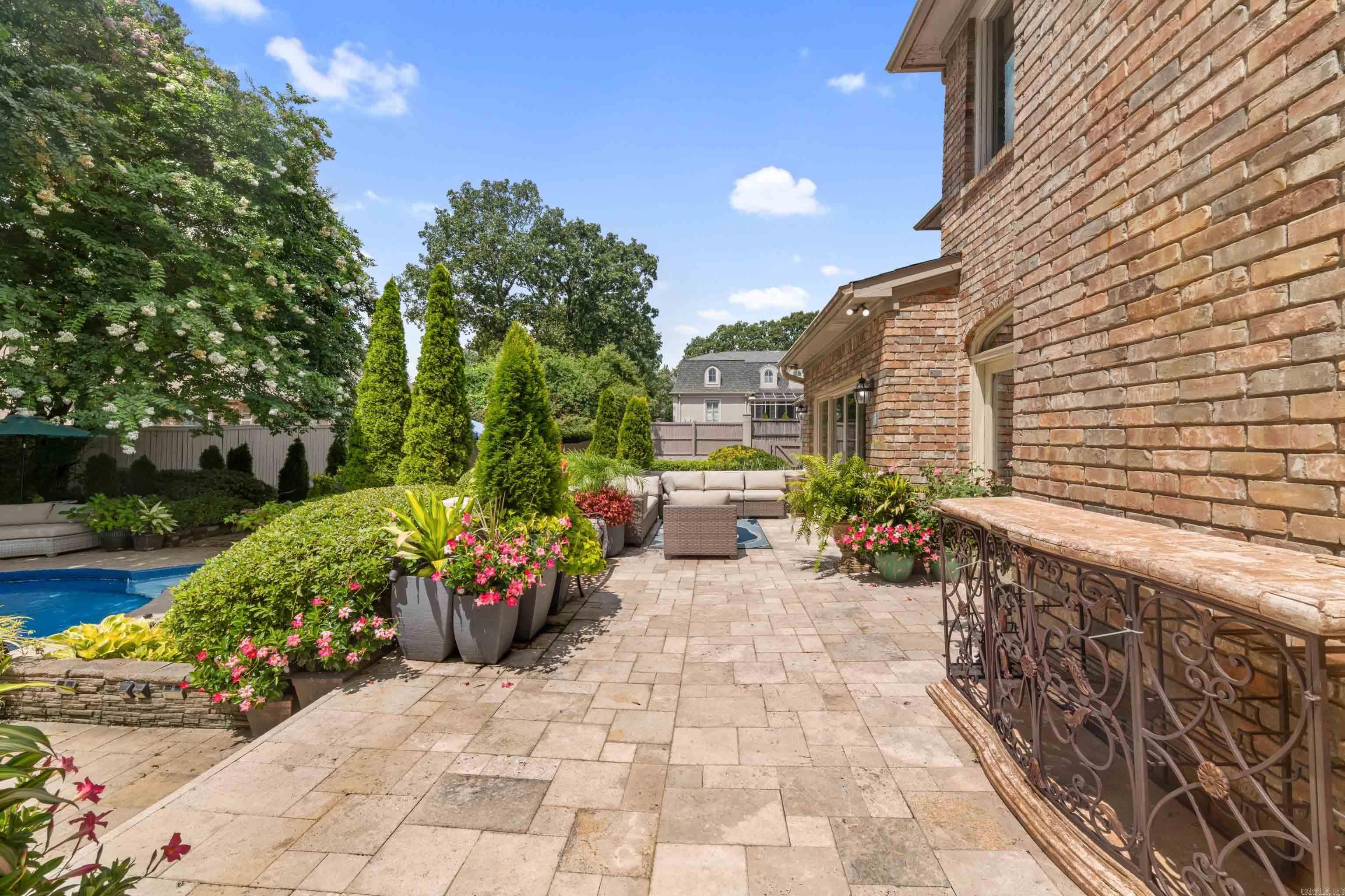 CHIMNEY ROCK ADDN - Residential