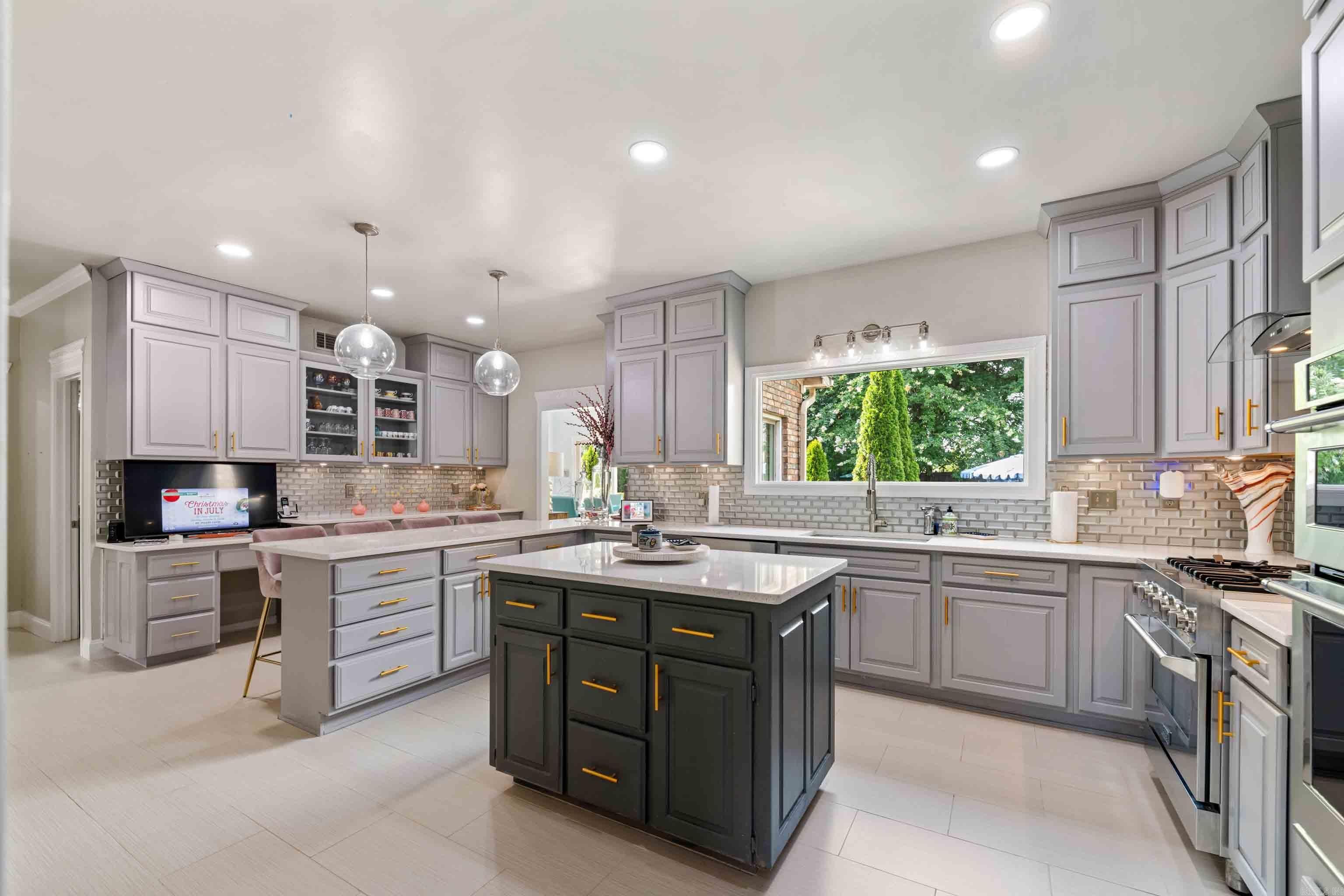 CHIMNEY ROCK ADDN - Residential