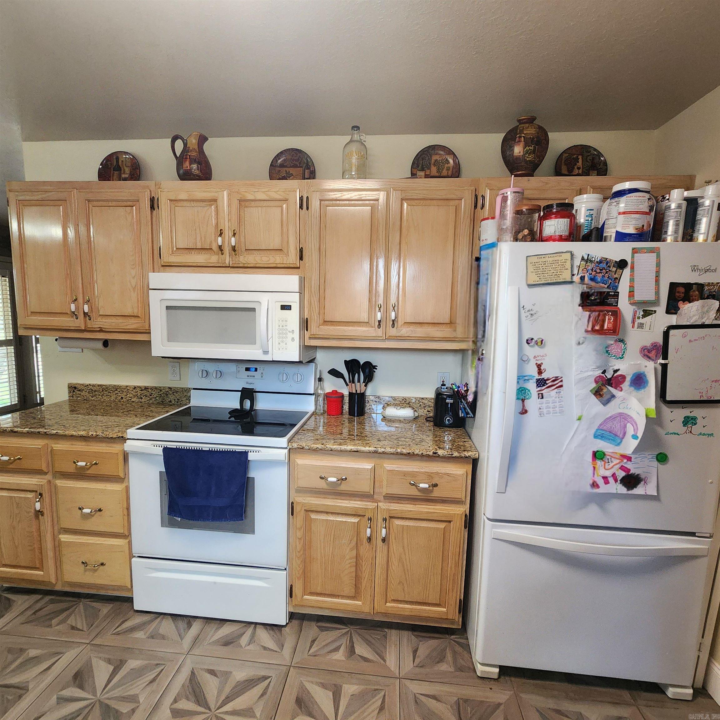 CENTERVIEW ESTATES - Residential