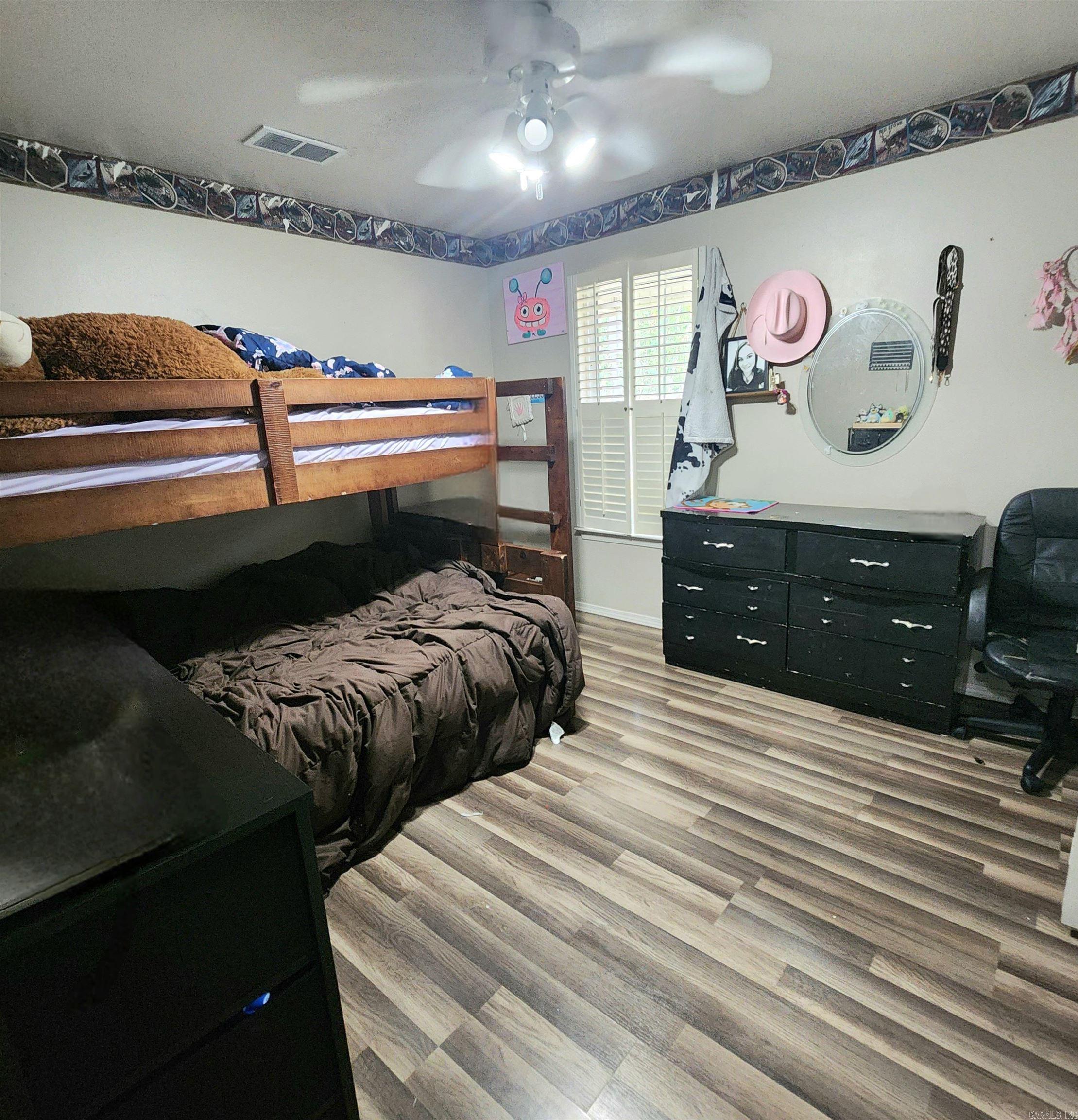 CENTERVIEW ESTATES - Residential