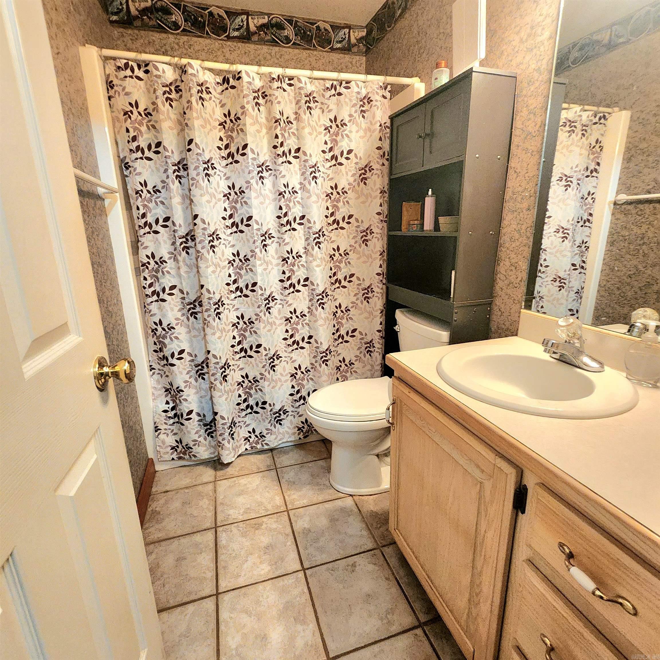 CENTERVIEW ESTATES - Residential