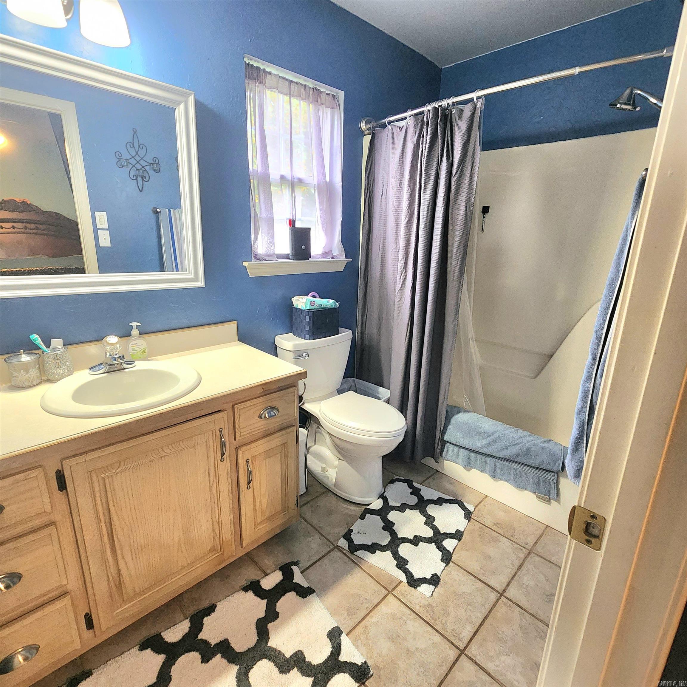 CENTERVIEW ESTATES - Residential