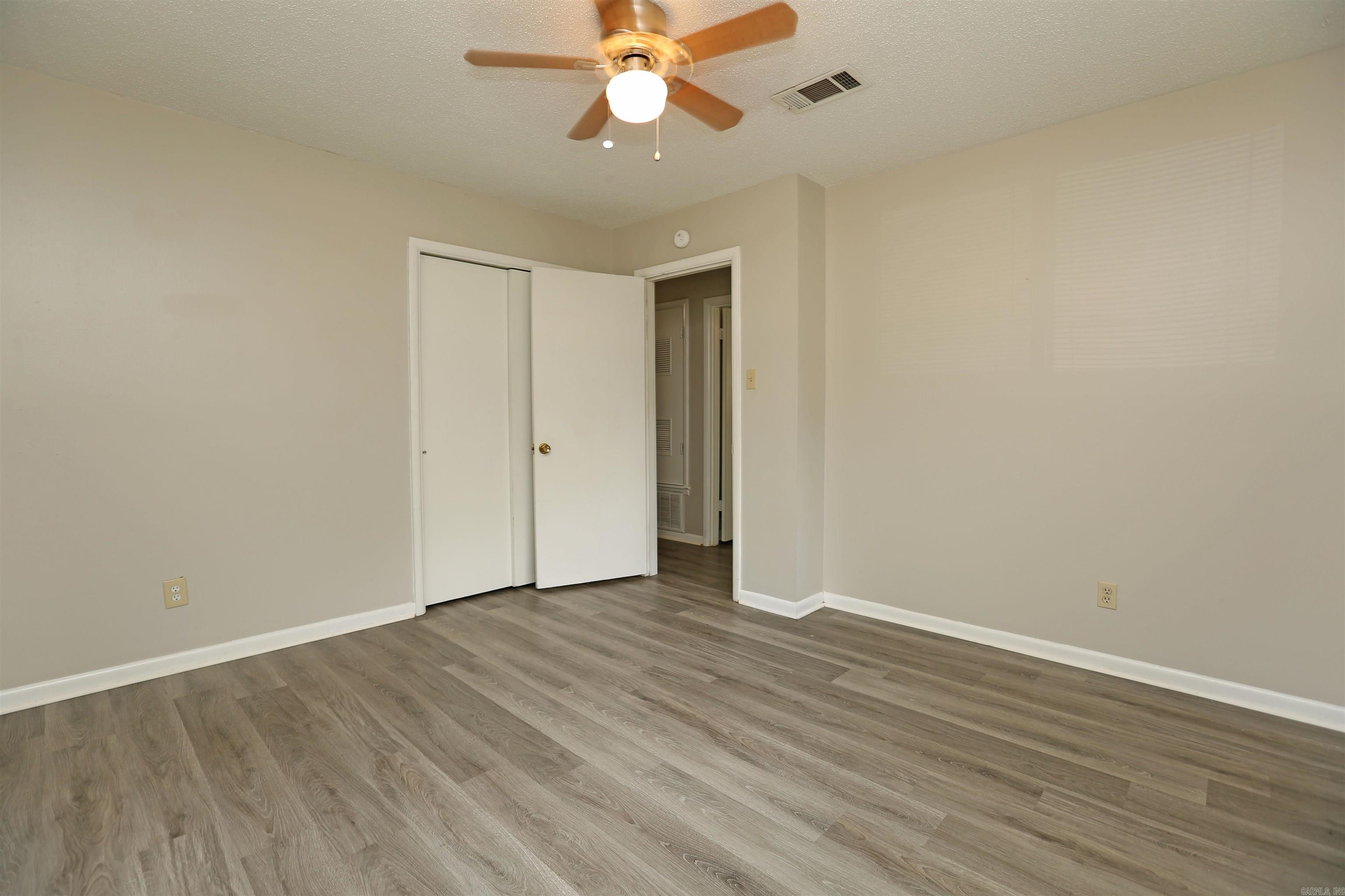 INDIANHEAD LAKES EST - Residential