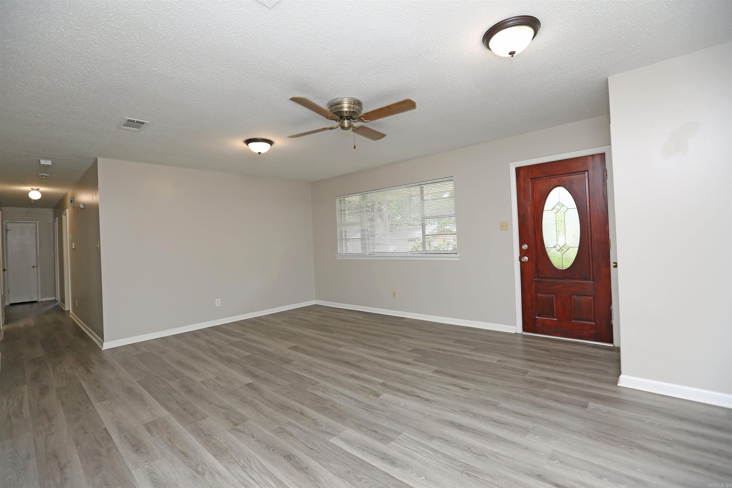 INDIANHEAD LAKES EST - Residential