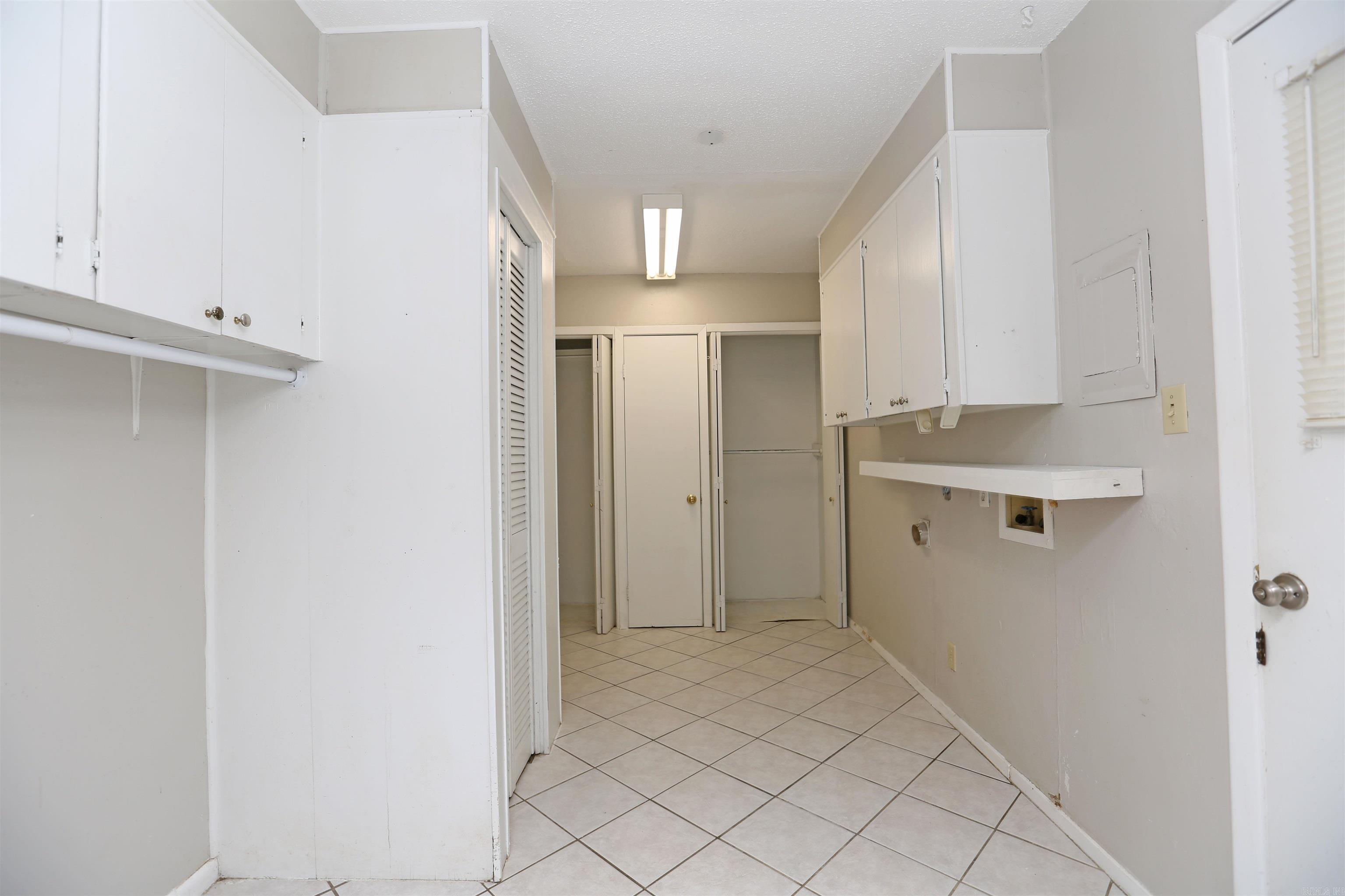 INDIANHEAD LAKES EST - Residential