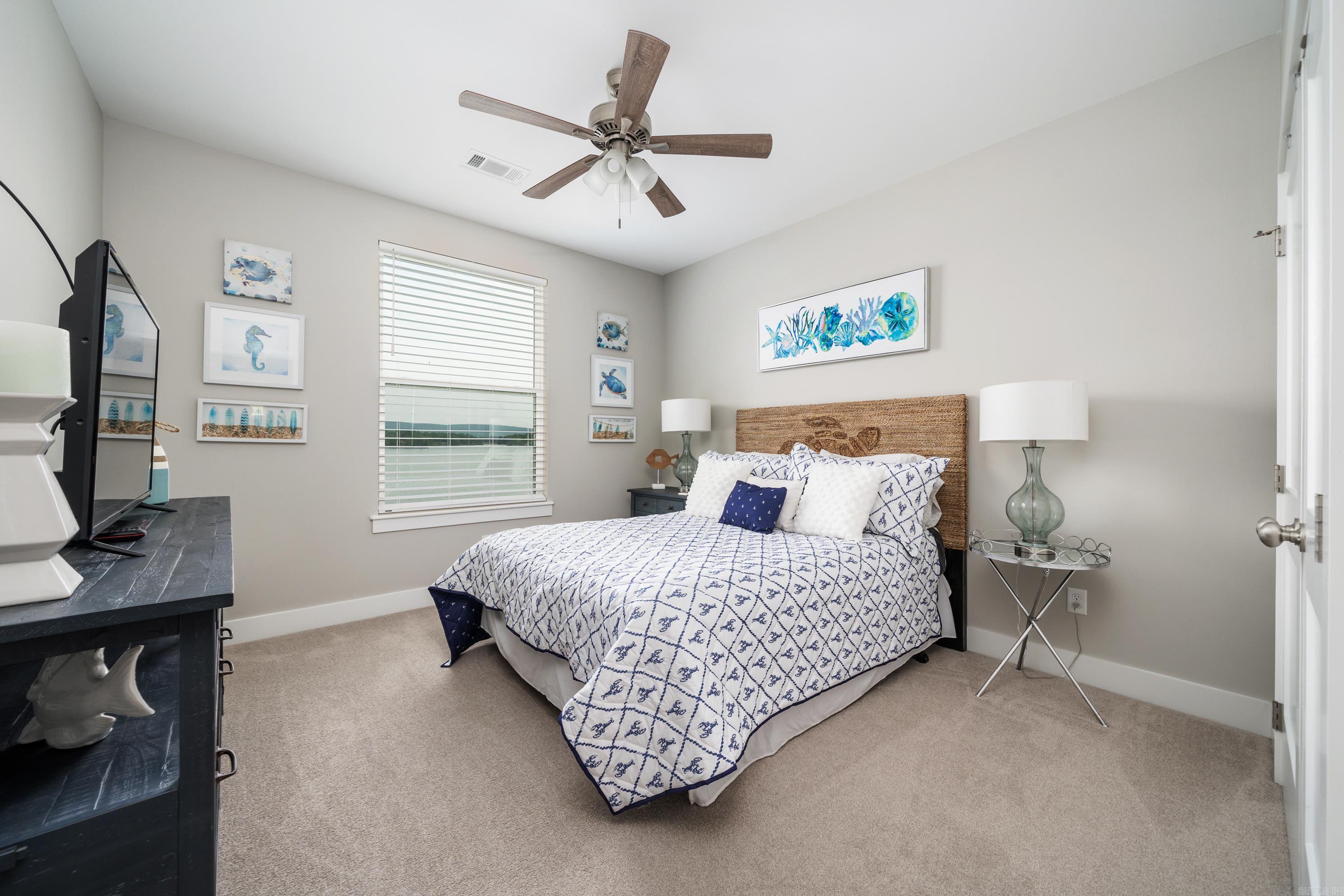 LONG POINT - Residential